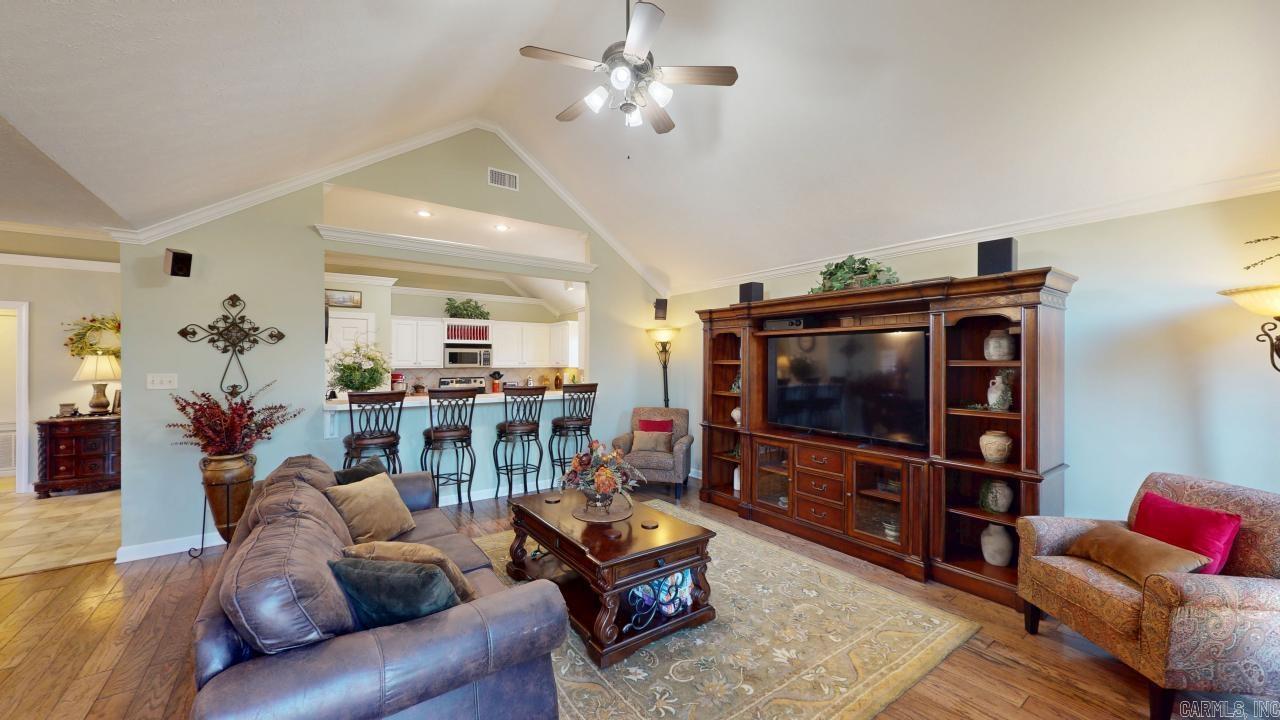 COUNTRY CLUB OF ARK THE - Residential