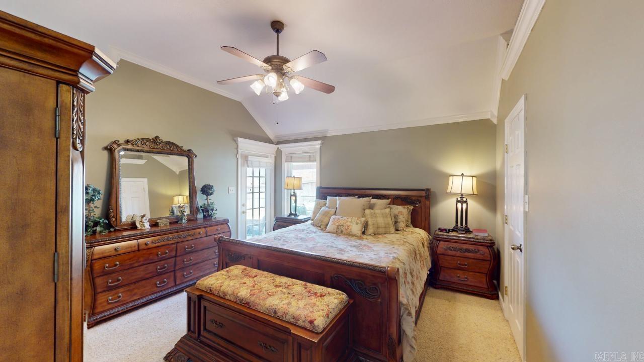 COUNTRY CLUB OF ARK THE - Residential
