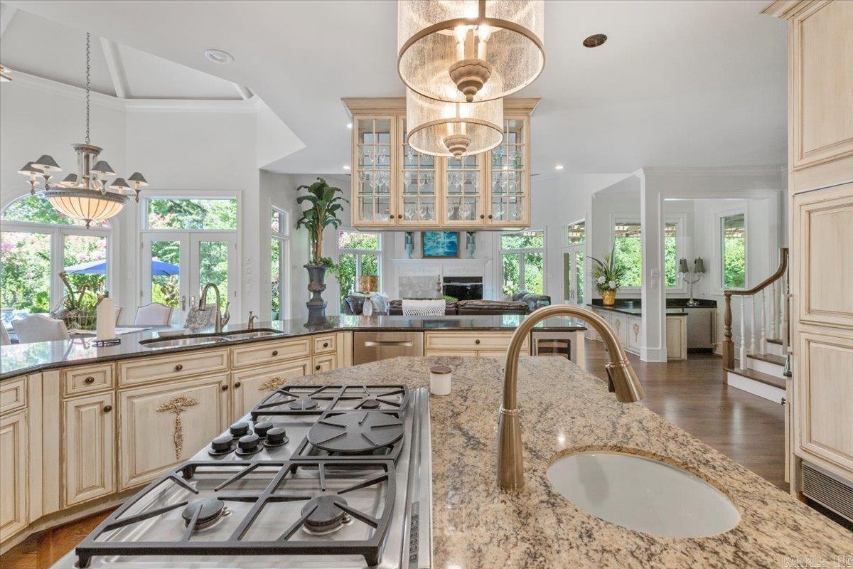 CHENAL VALLEY THE ESTATES - Residential