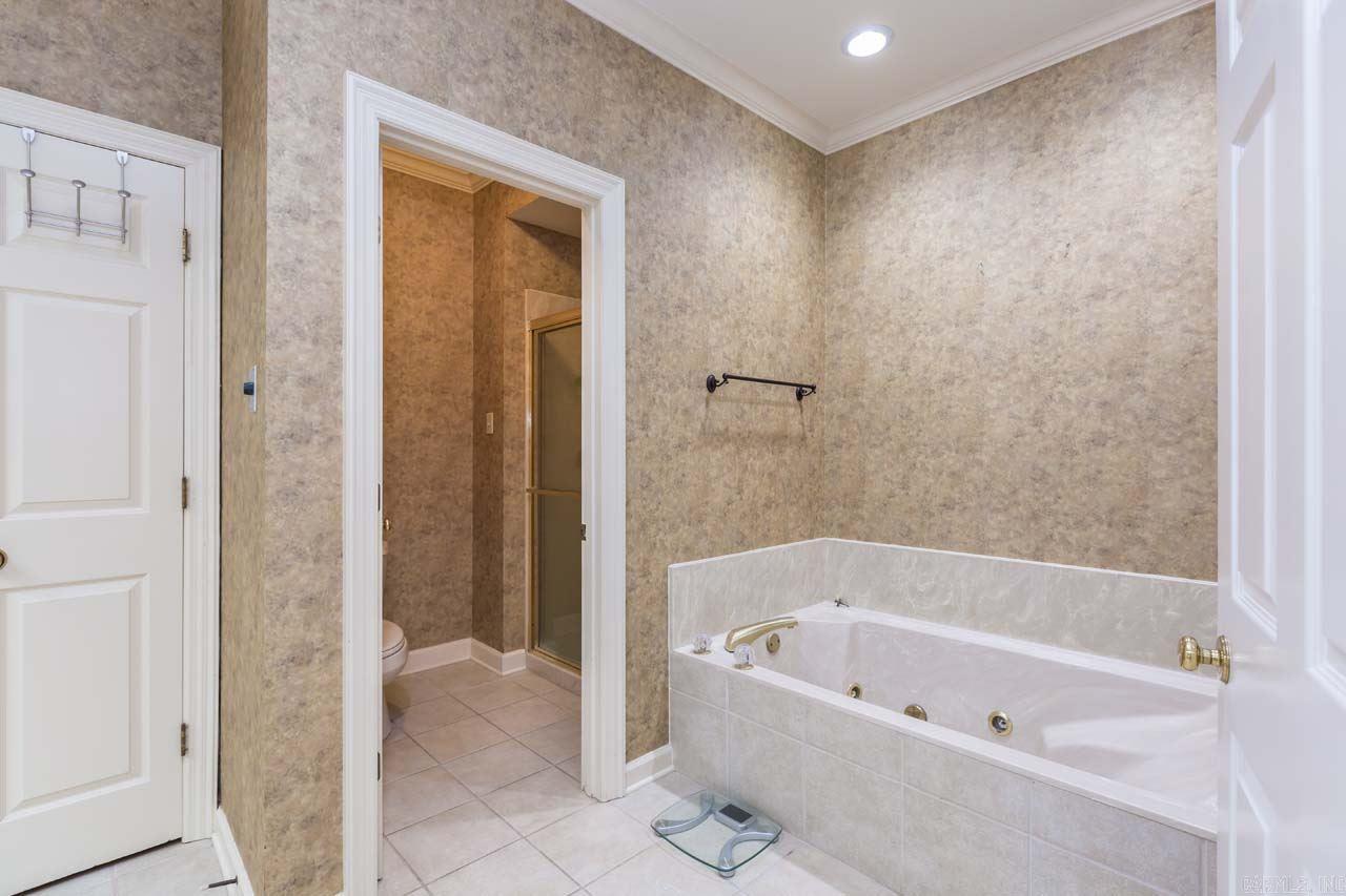 LONGLEA MANOR ADDN - Residential