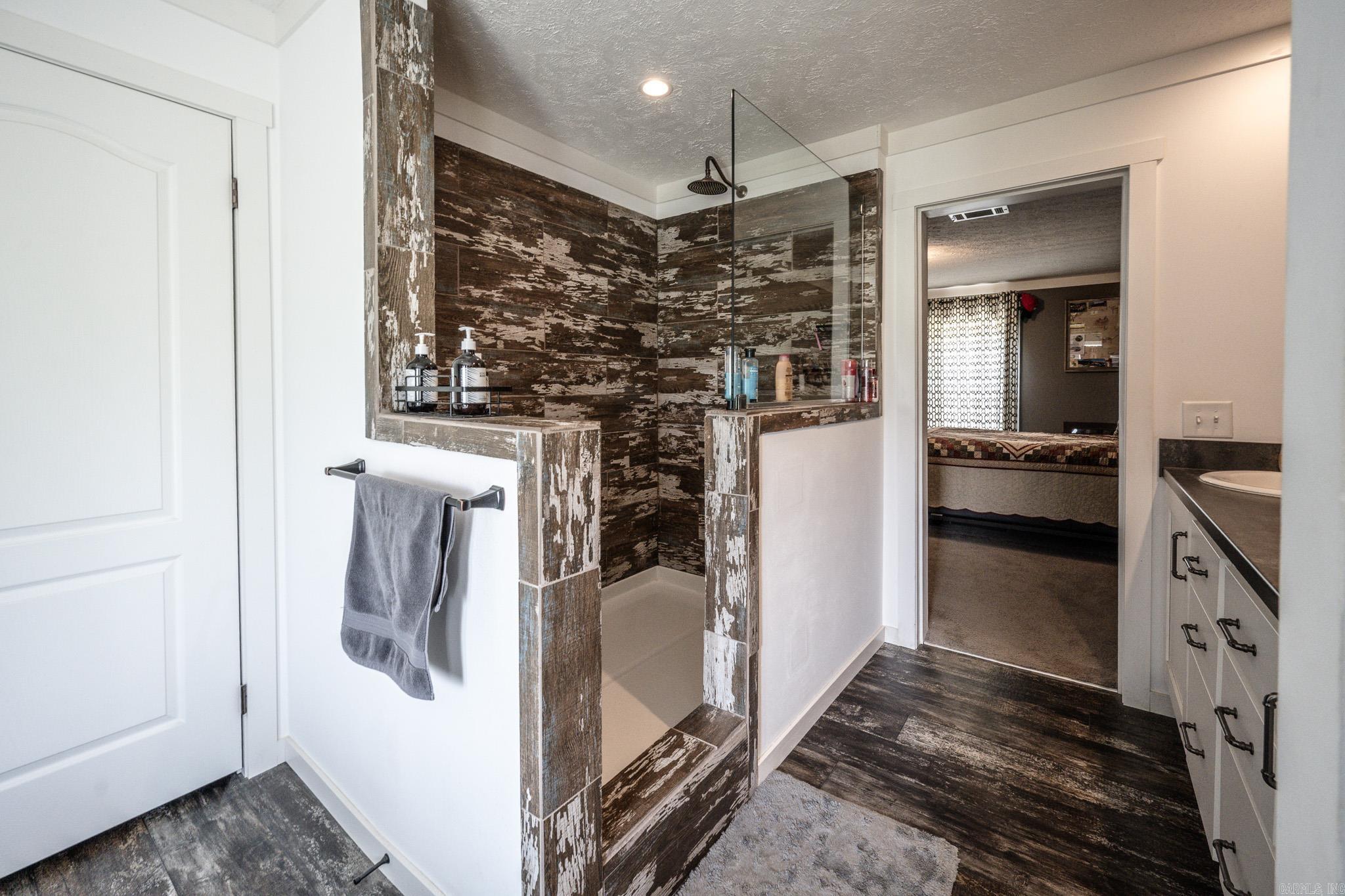 Mount Ida - Residential