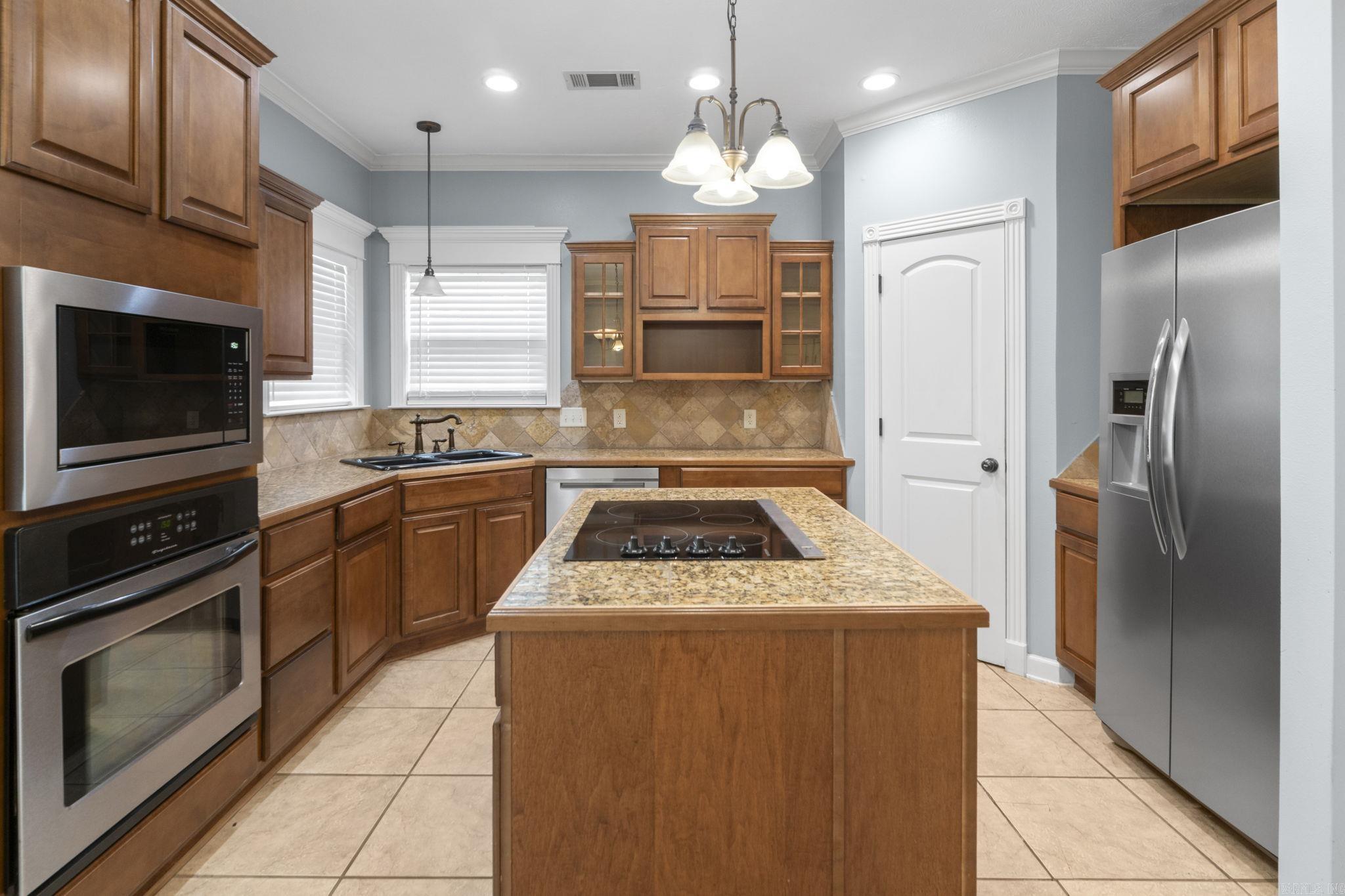 CEDAR KNOLLS & CEDAR VIEW - Residential