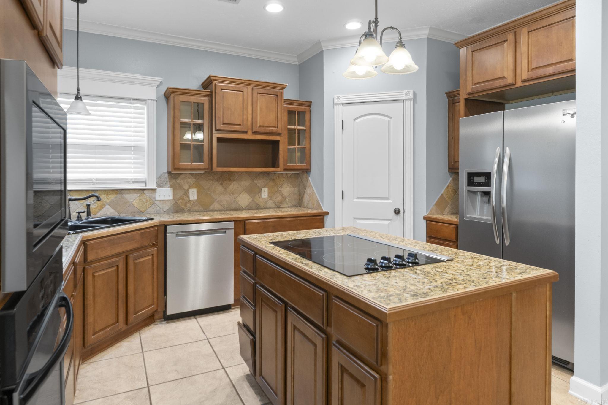 CEDAR KNOLLS & CEDAR VIEW - Residential