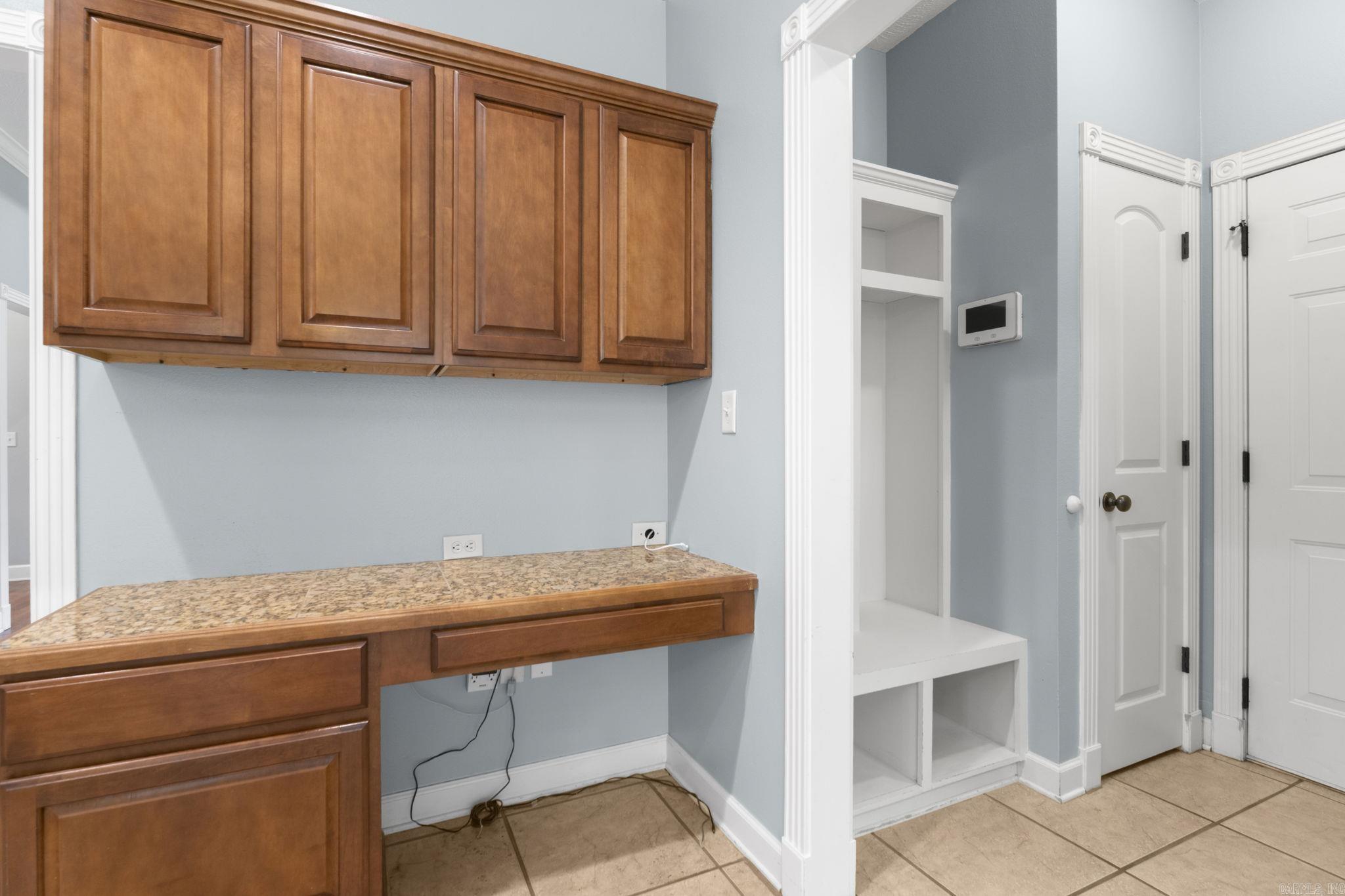 CEDAR KNOLLS & CEDAR VIEW - Residential