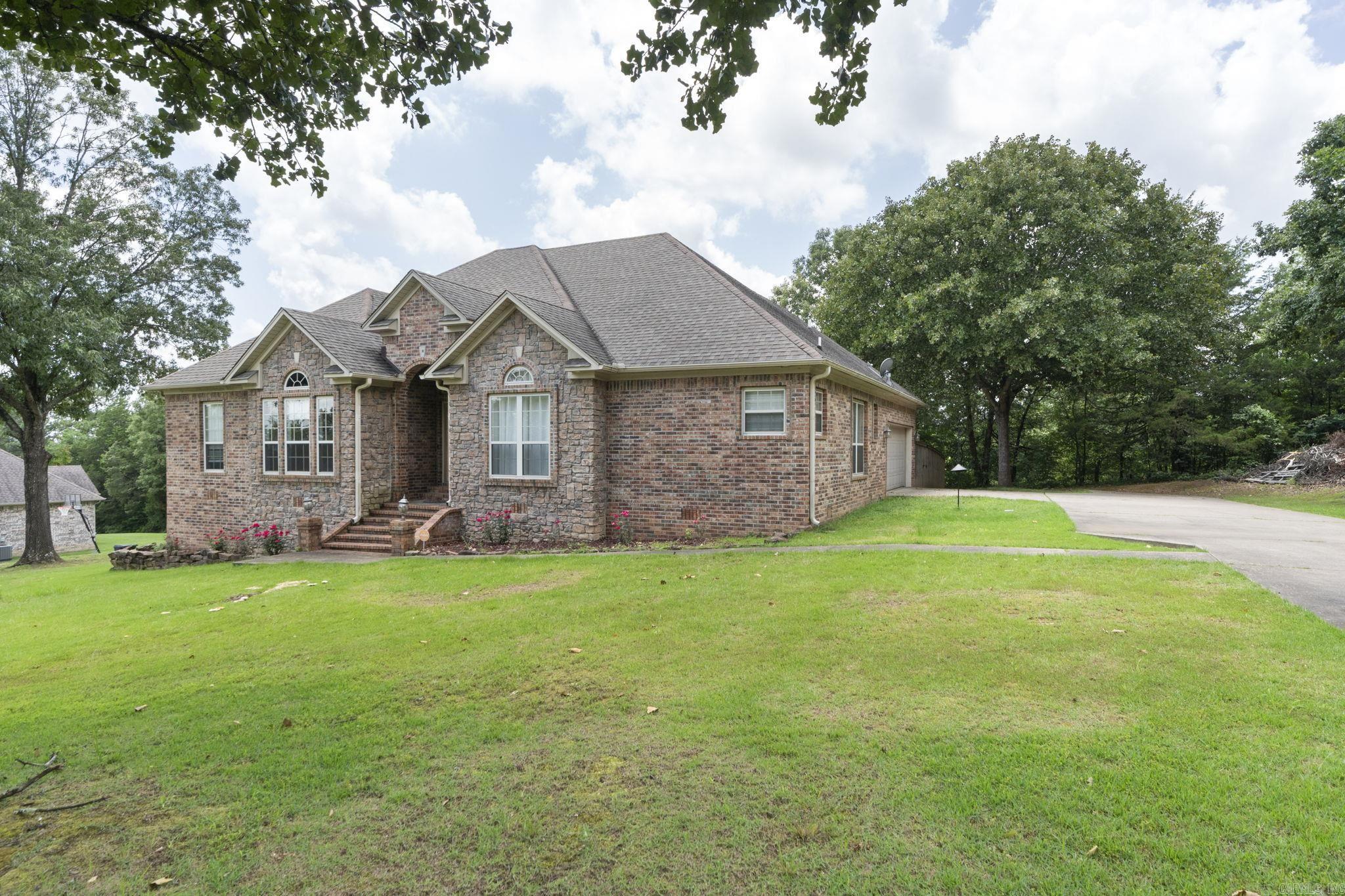 CEDAR KNOLLS & CEDAR VIEW - Residential