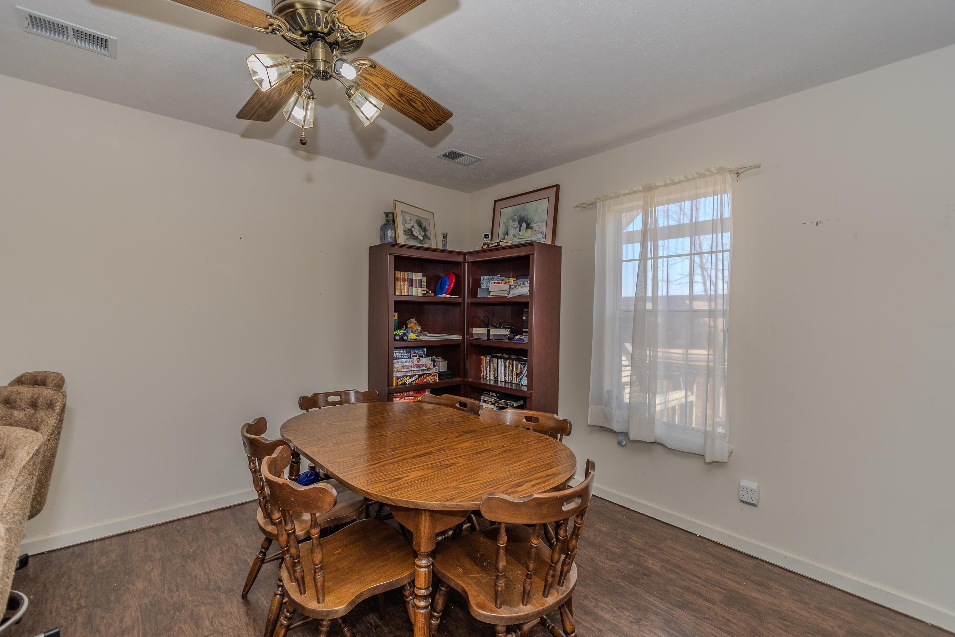 CEDAR CREST ACRES - Residential