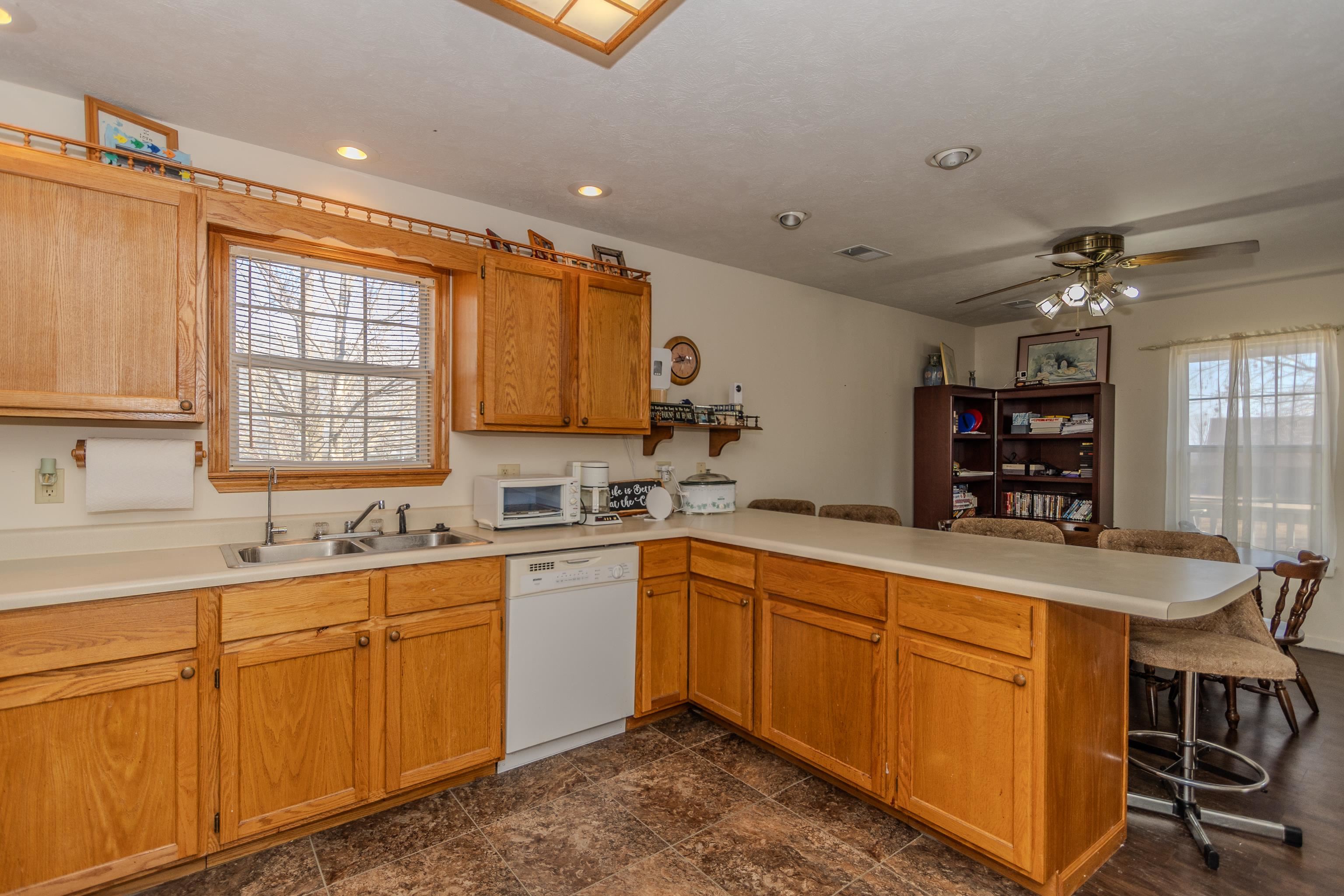 CEDAR CREST ACRES - Residential