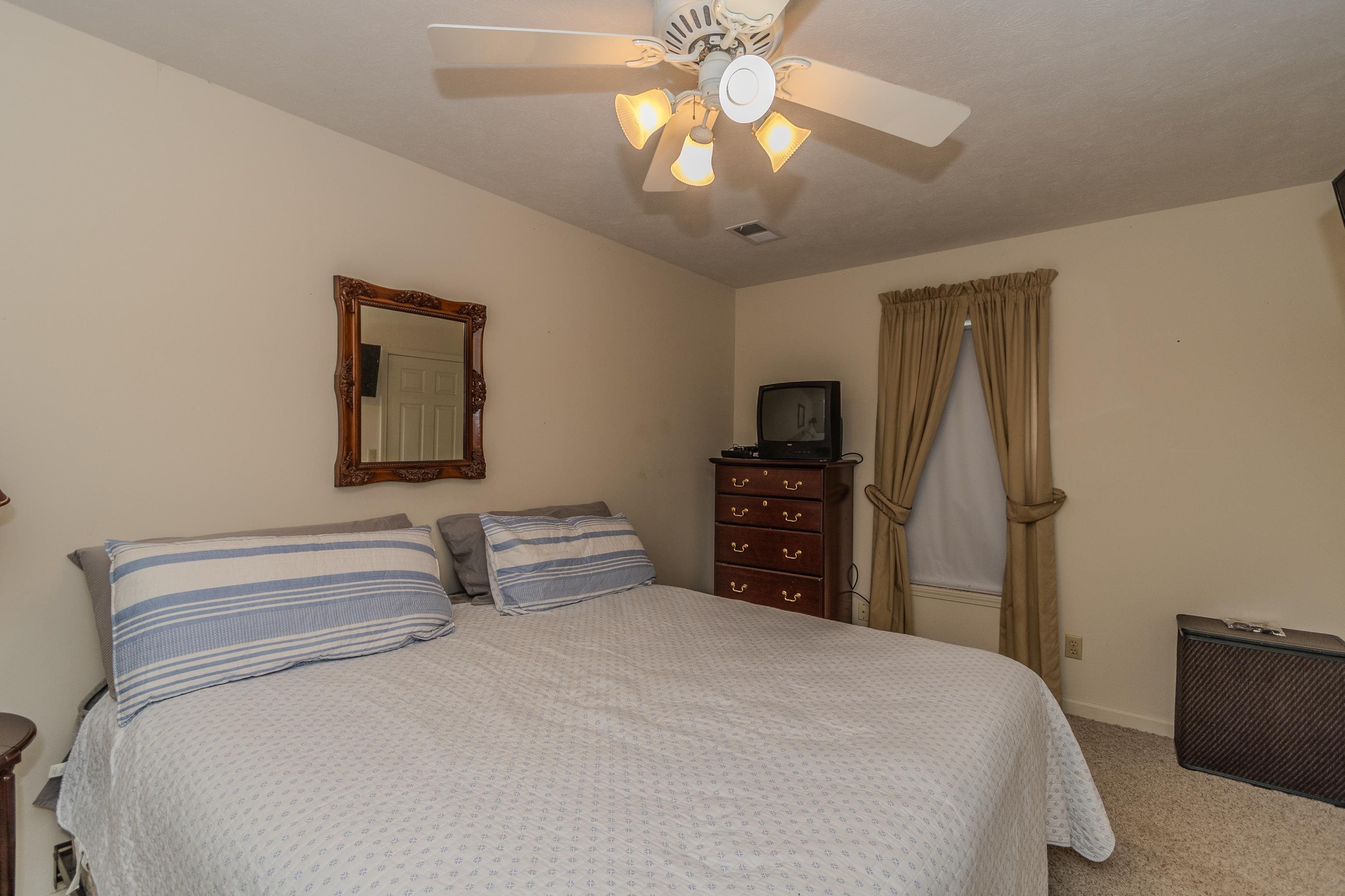 CEDAR CREST ACRES - Residential