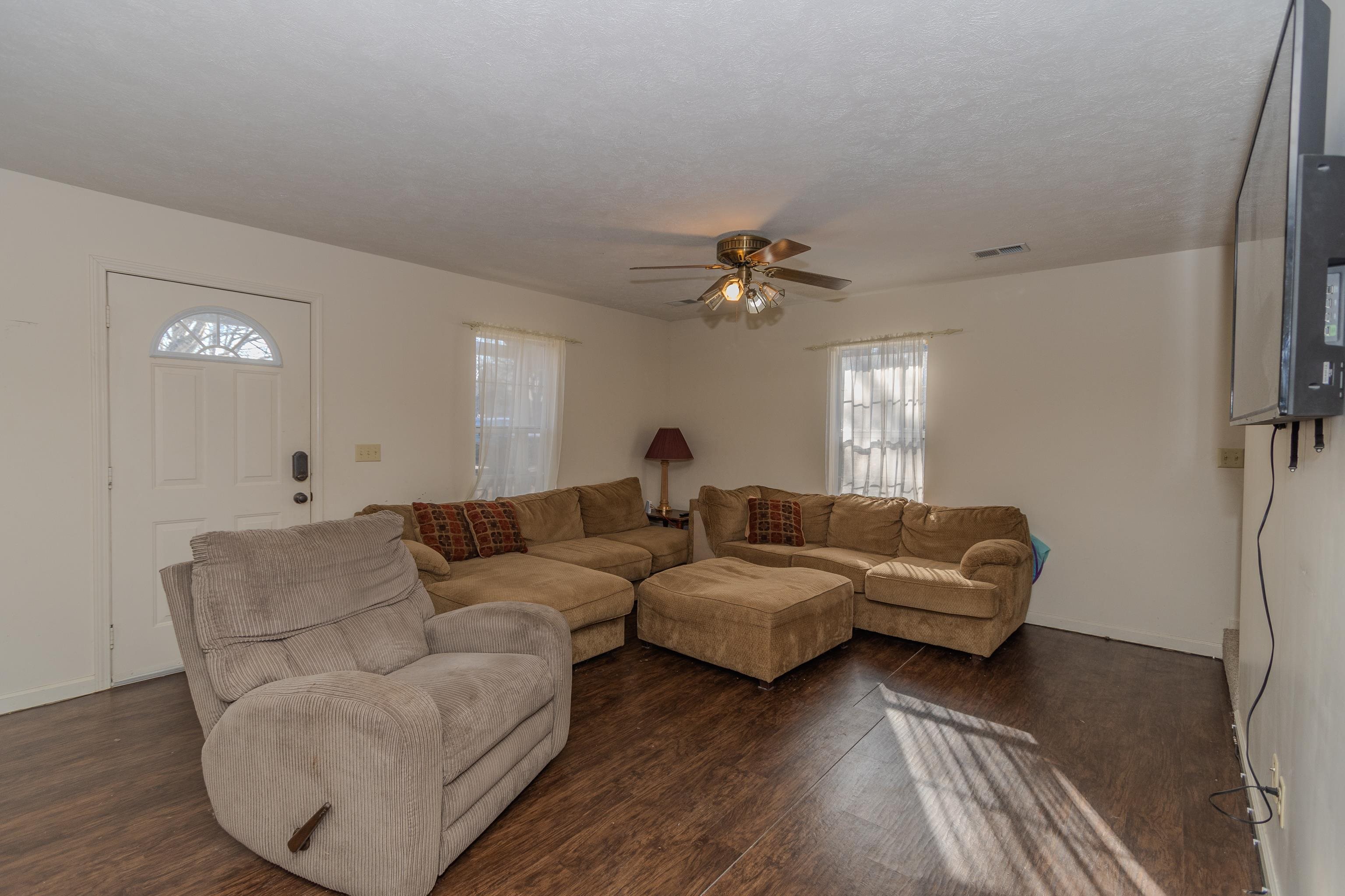 CEDAR CREST ACRES - Residential