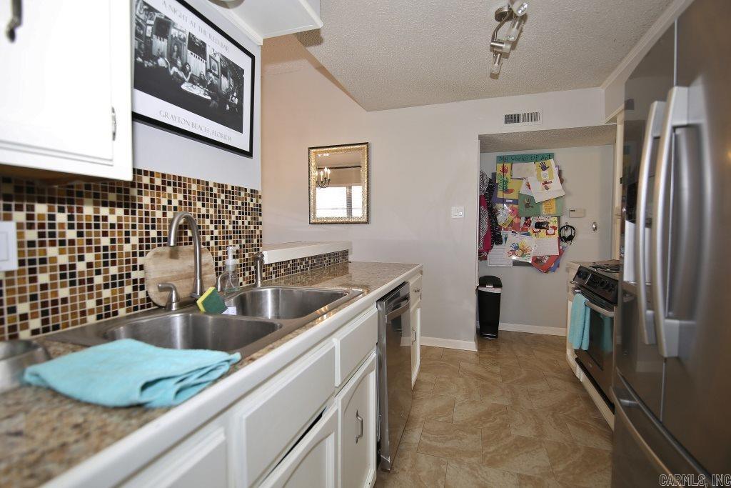 PARKWAY PLACE - Residential