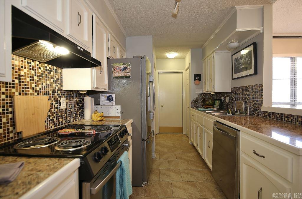 PARKWAY PLACE - Residential