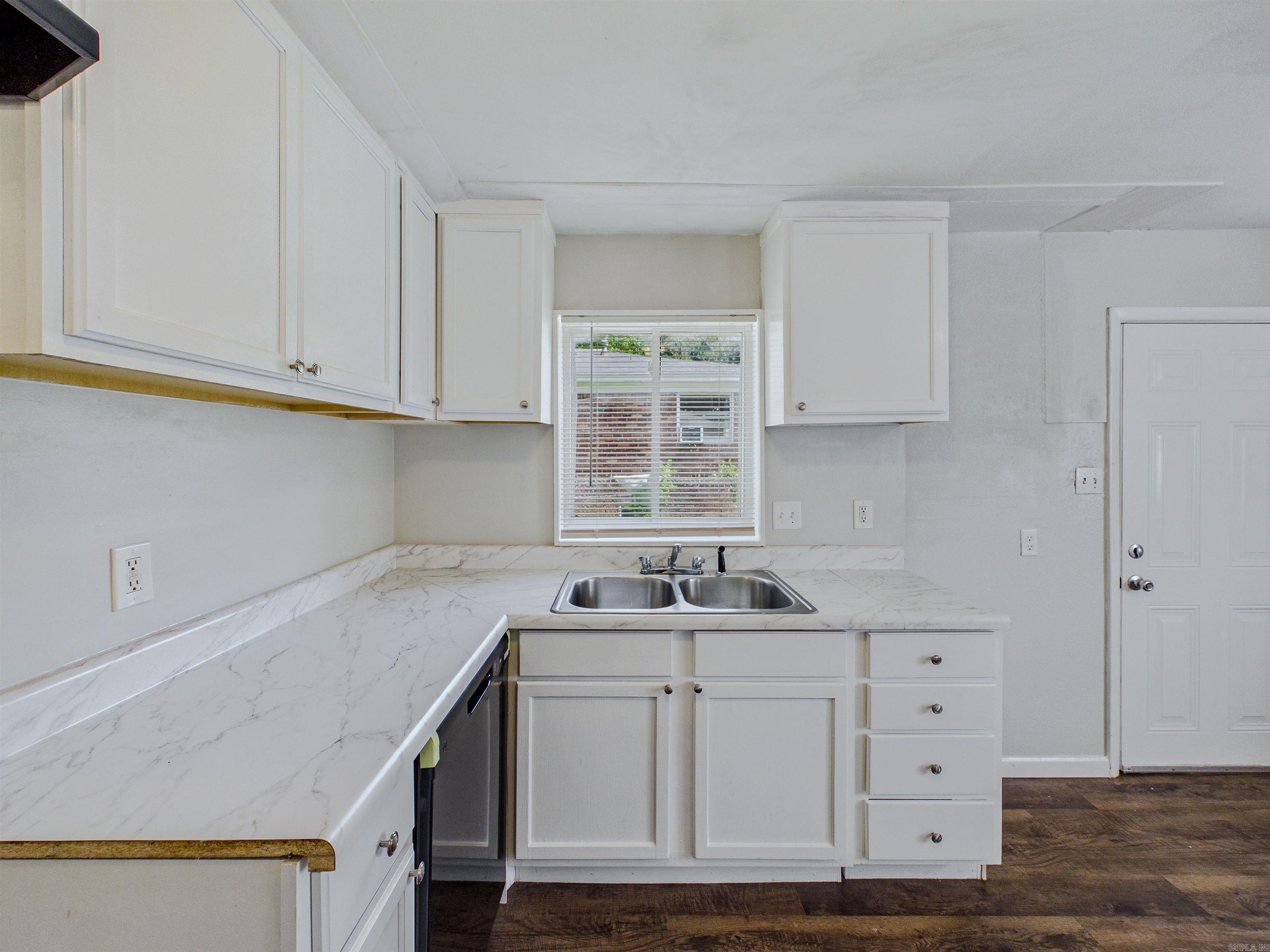 BARROW JOHN - Residential