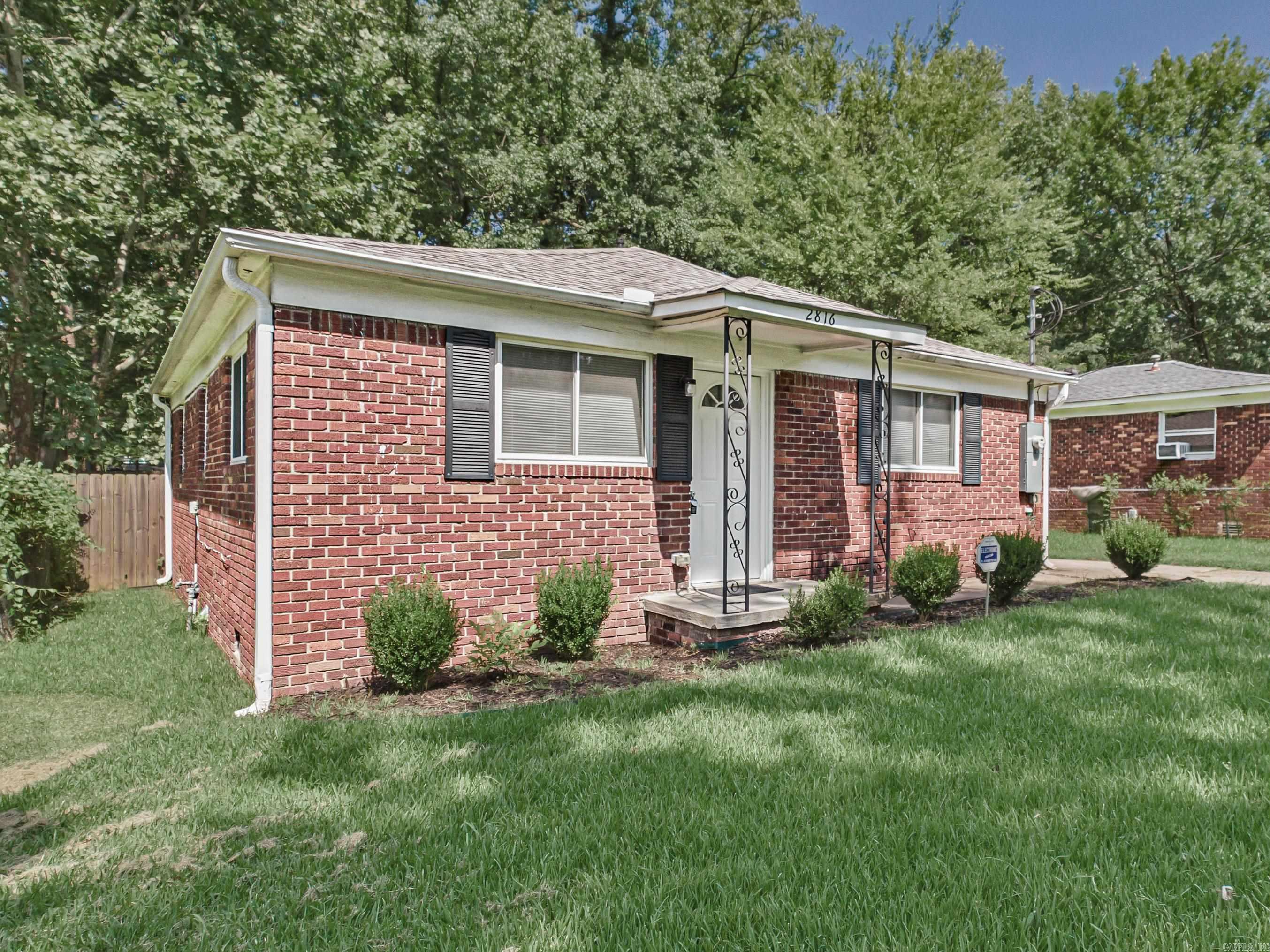 BARROW JOHN - Residential