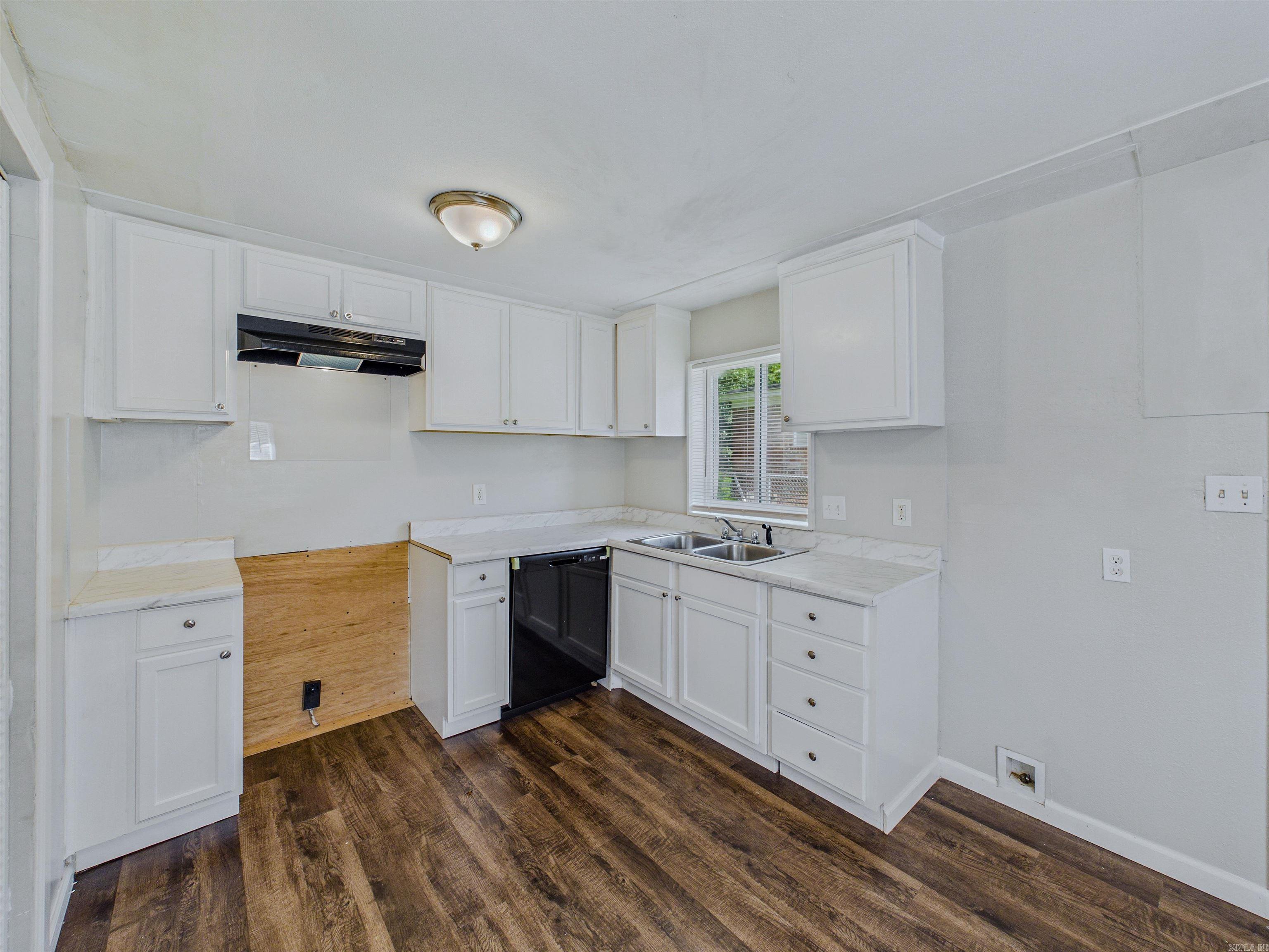 BARROW JOHN - Residential