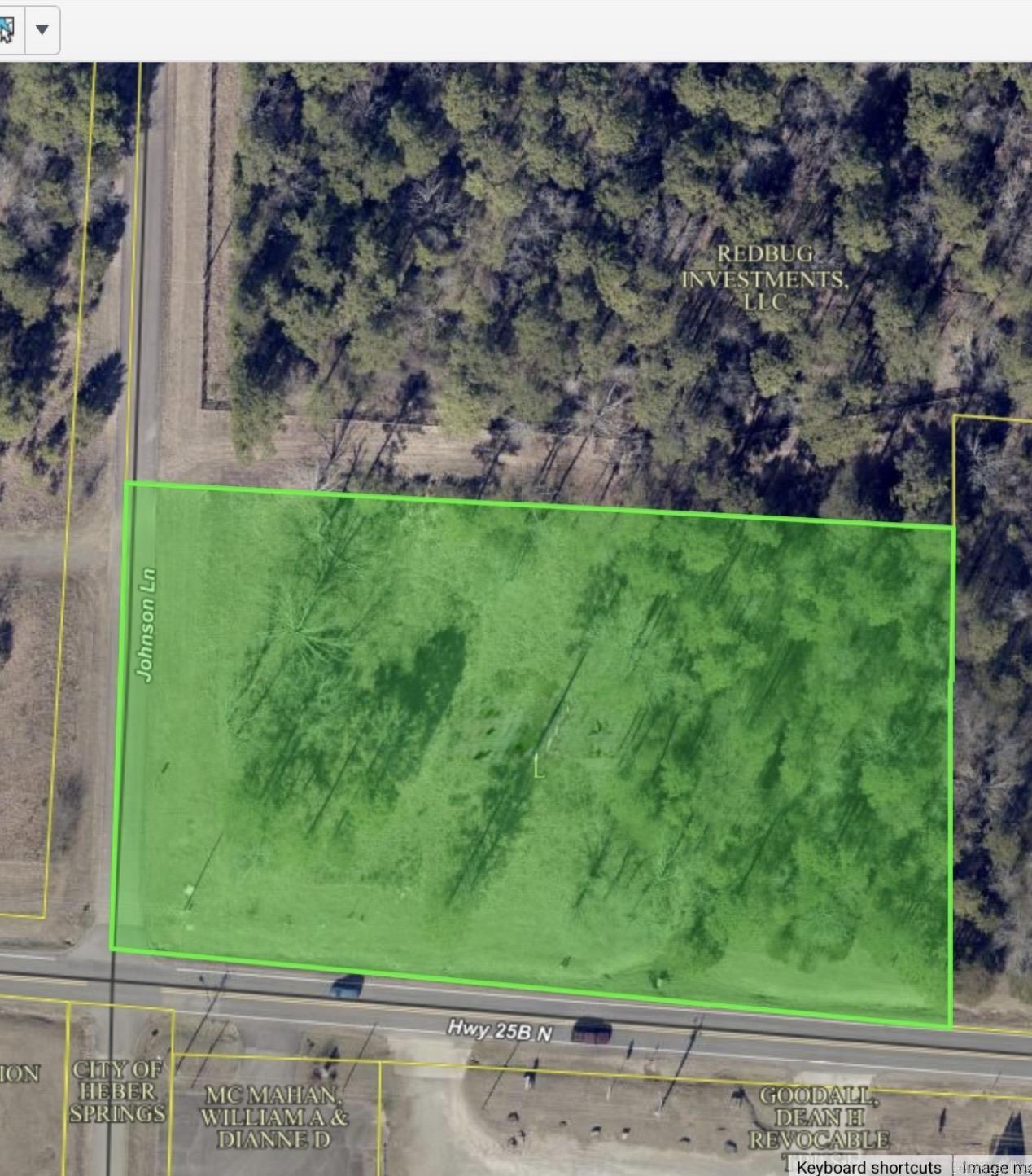 Acreage has a lot of potential located near Greers Ferry Lake, Heber Springs Municipal Airport and close to all city services
