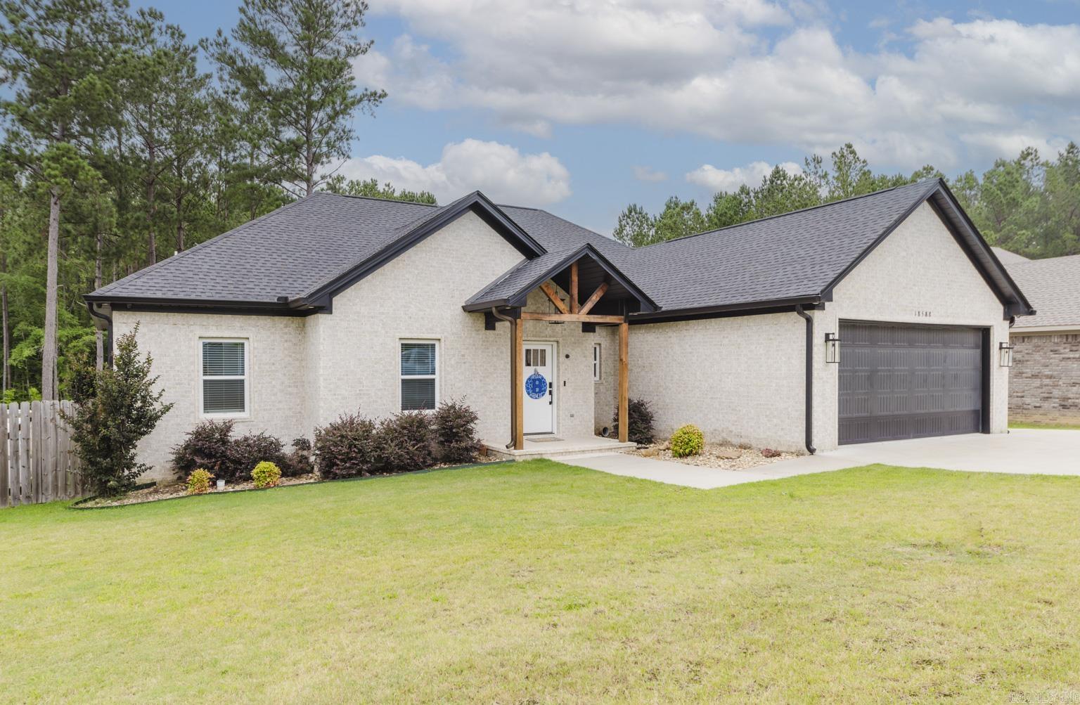 THE PINES AT PARKWAY TRAILS - Residential