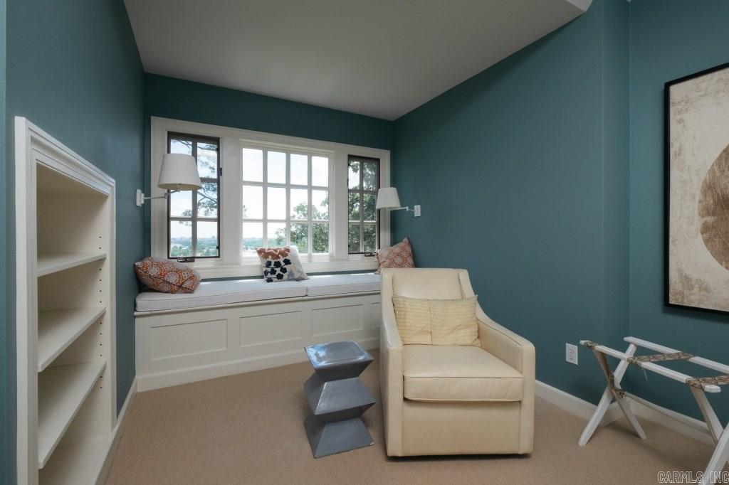 EDGEHILL - Residential