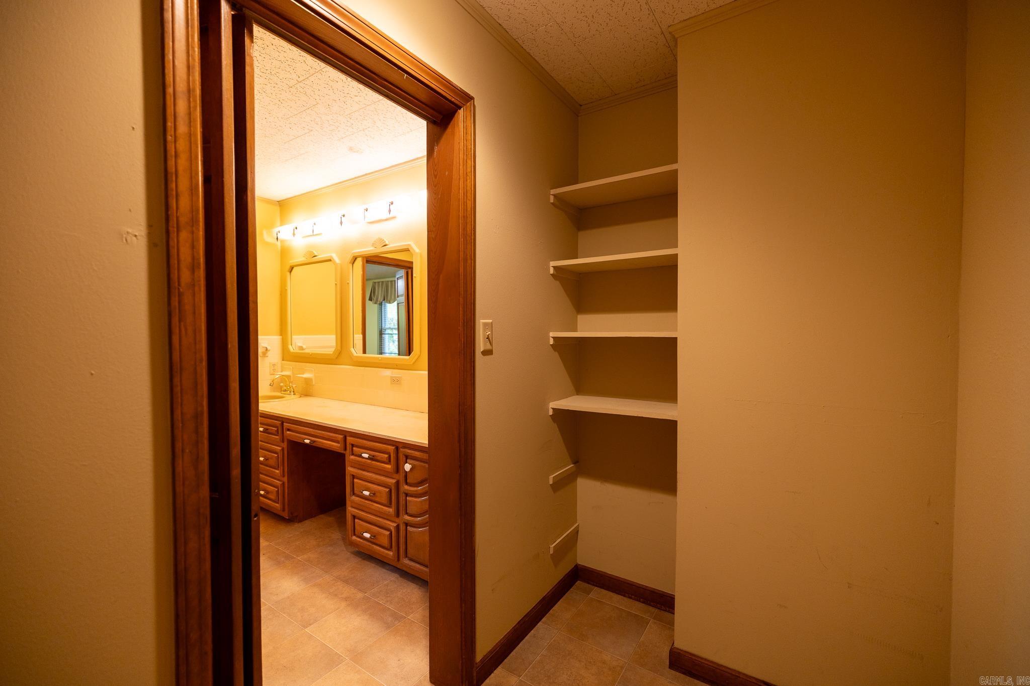 M&B PIGGOTT 2-20-8 - Residential