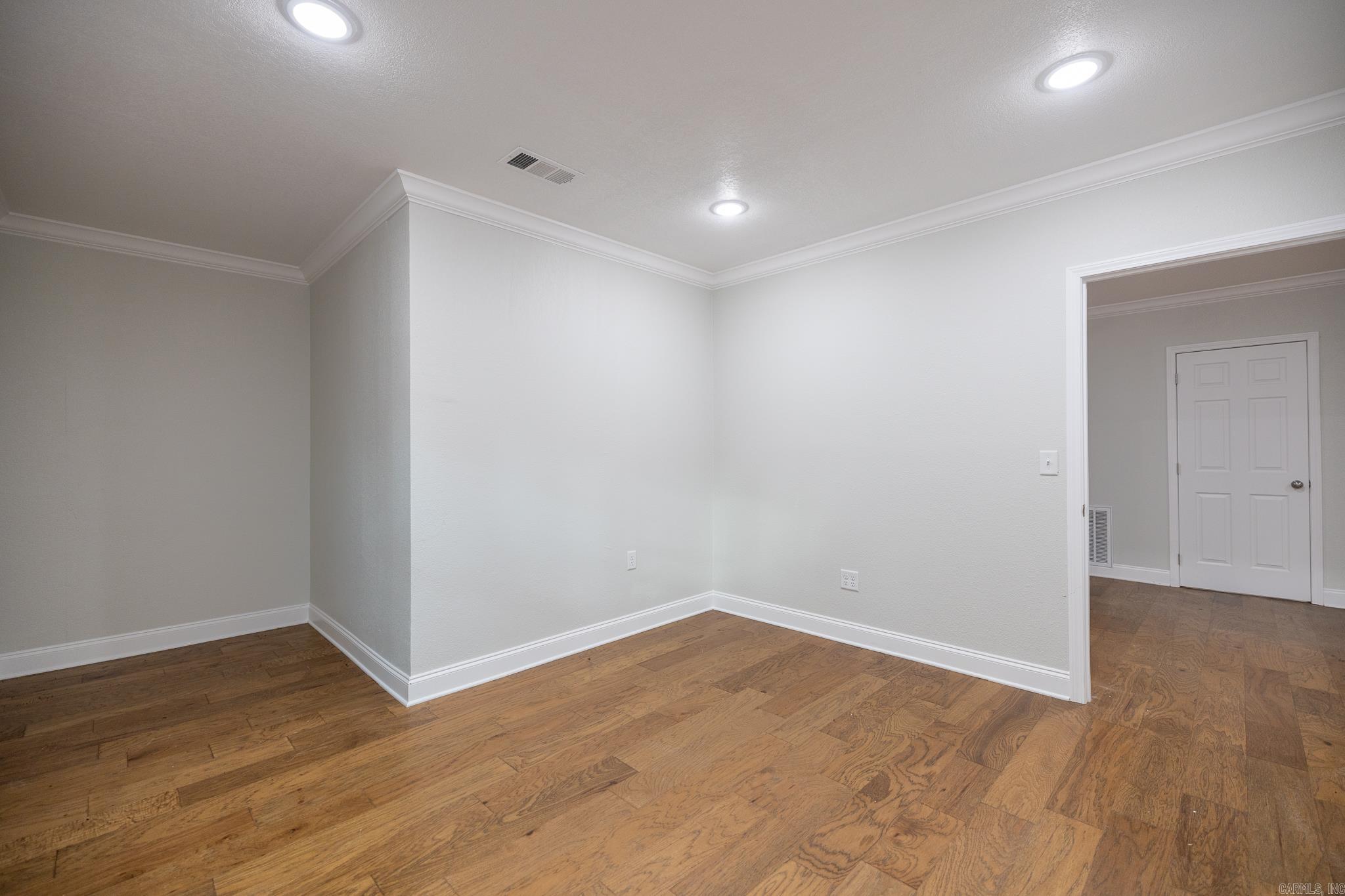 M&B PIGGOTT 2-20-8 - Residential