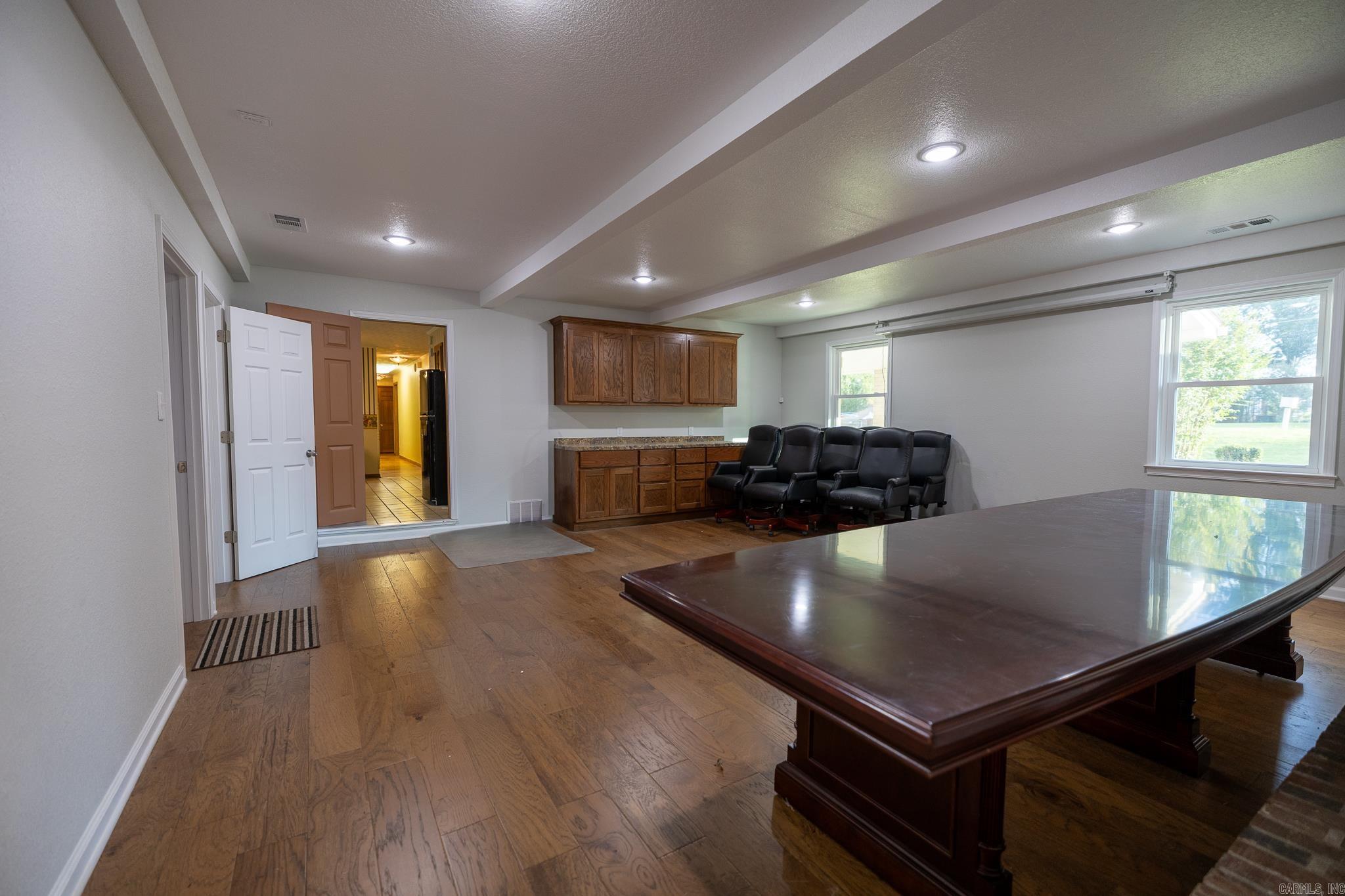 M&B PIGGOTT 2-20-8 - Residential