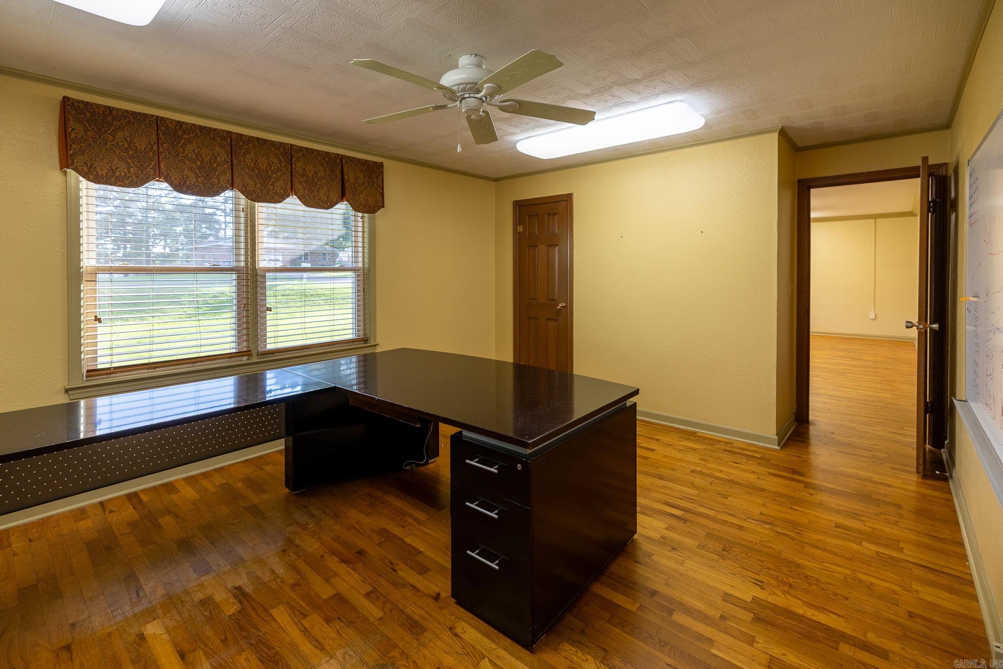 M&B PIGGOTT 2-20-8 - Residential