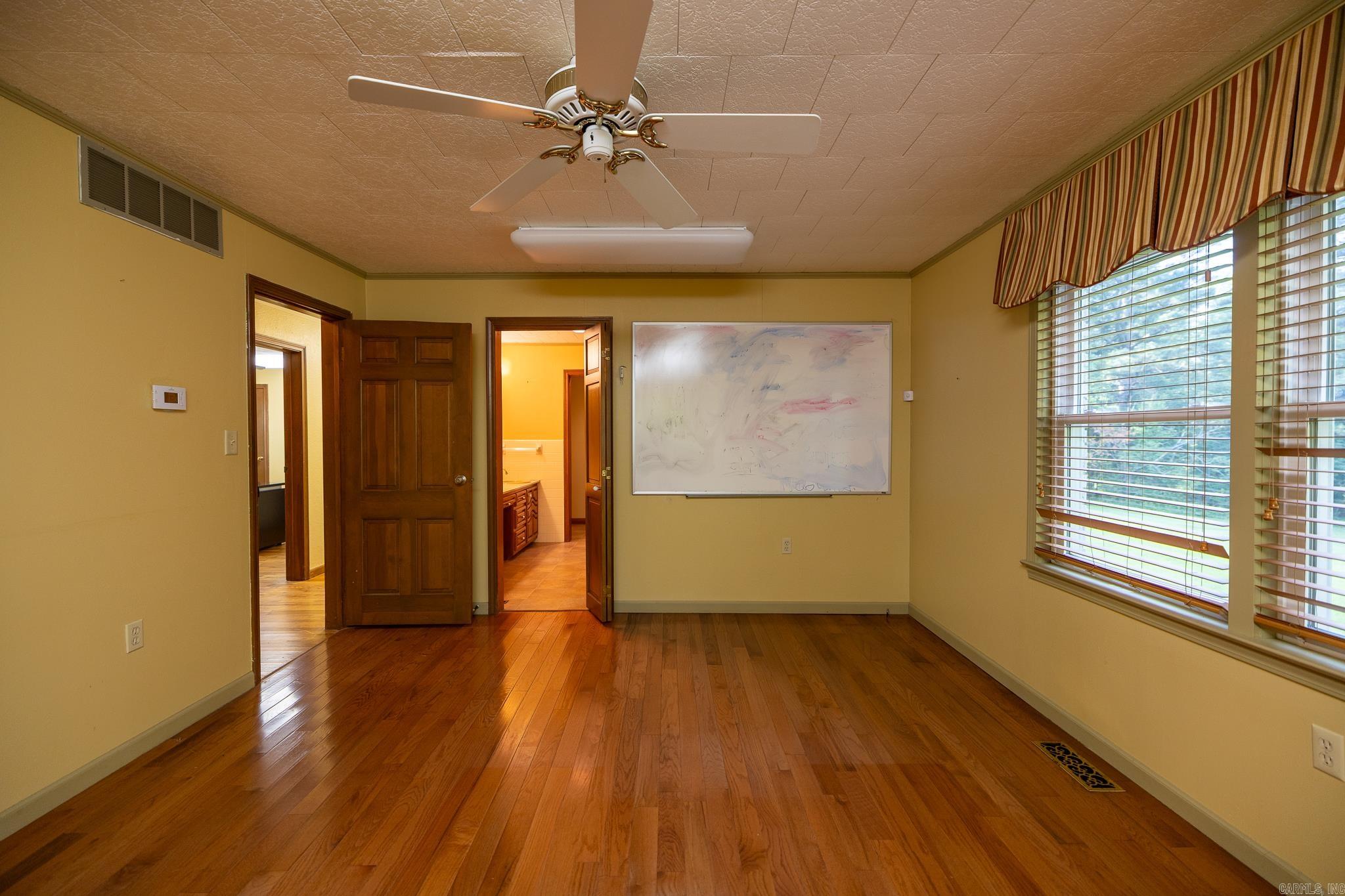 M&B PIGGOTT 2-20-8 - Residential