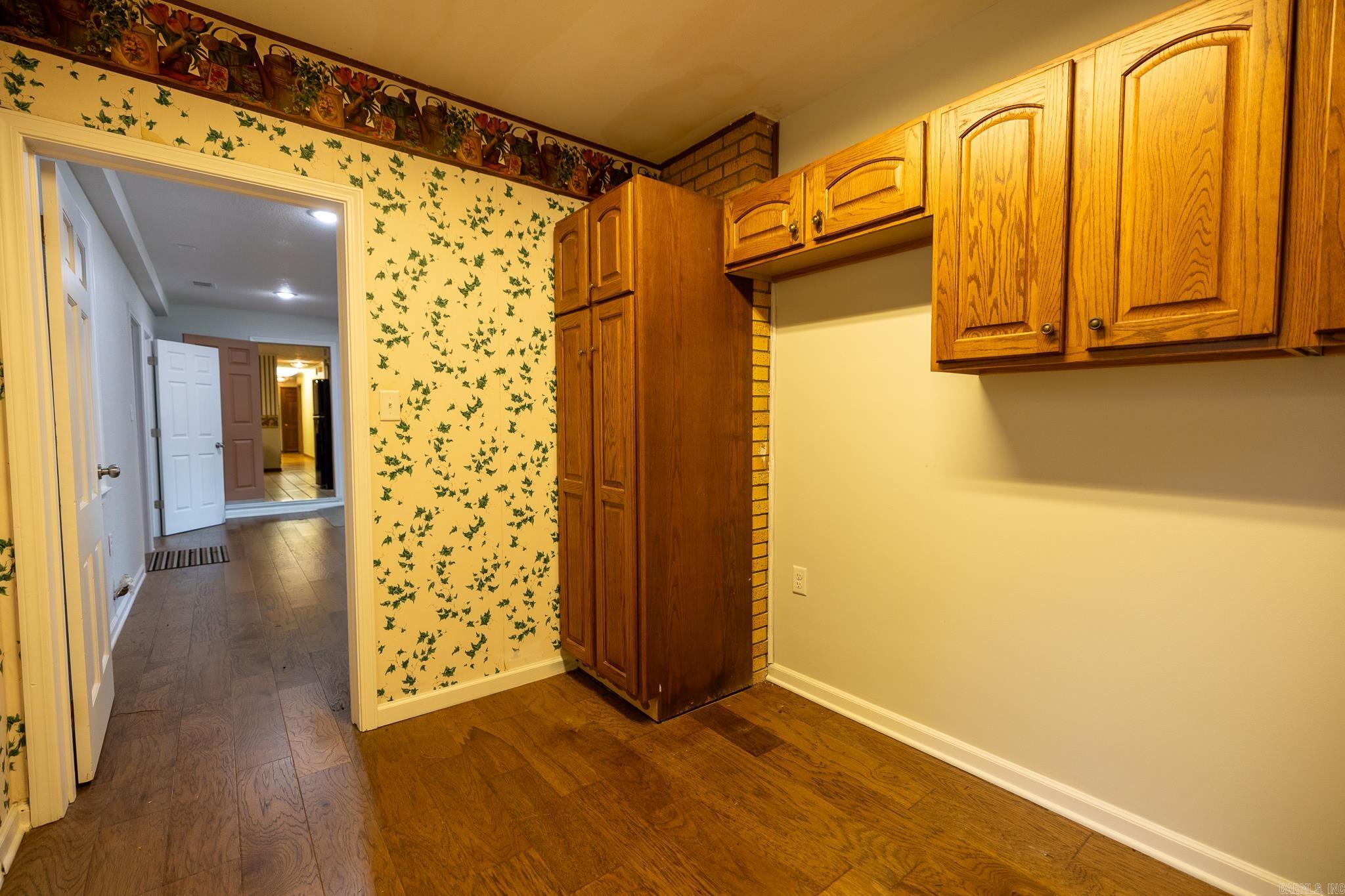 M&B PIGGOTT 2-20-8 - Residential