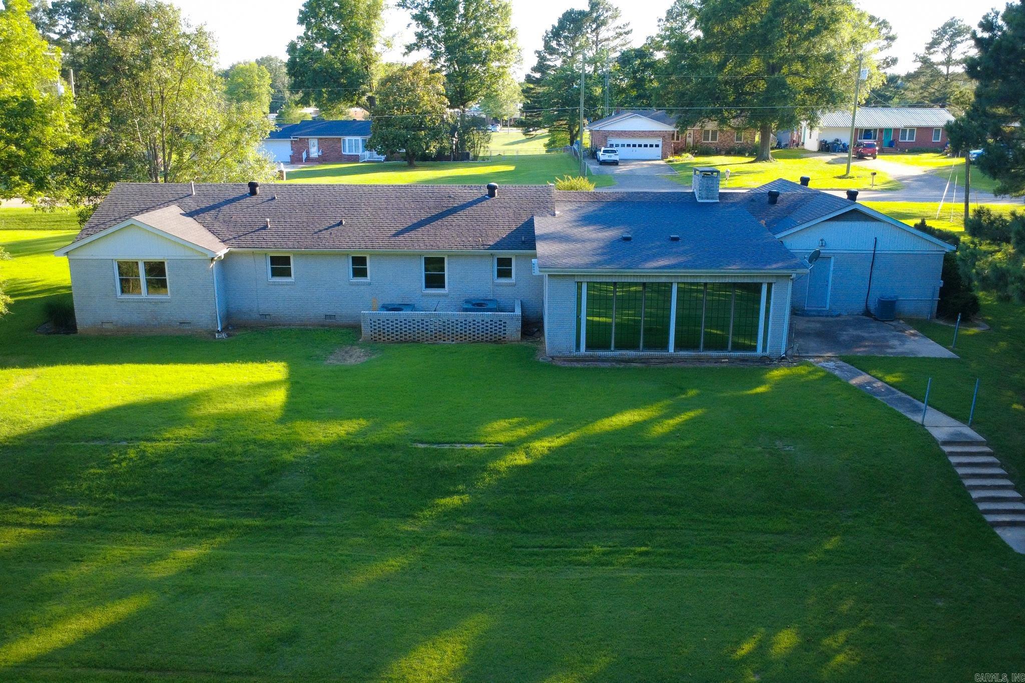 M&B PIGGOTT 2-20-8 - Residential