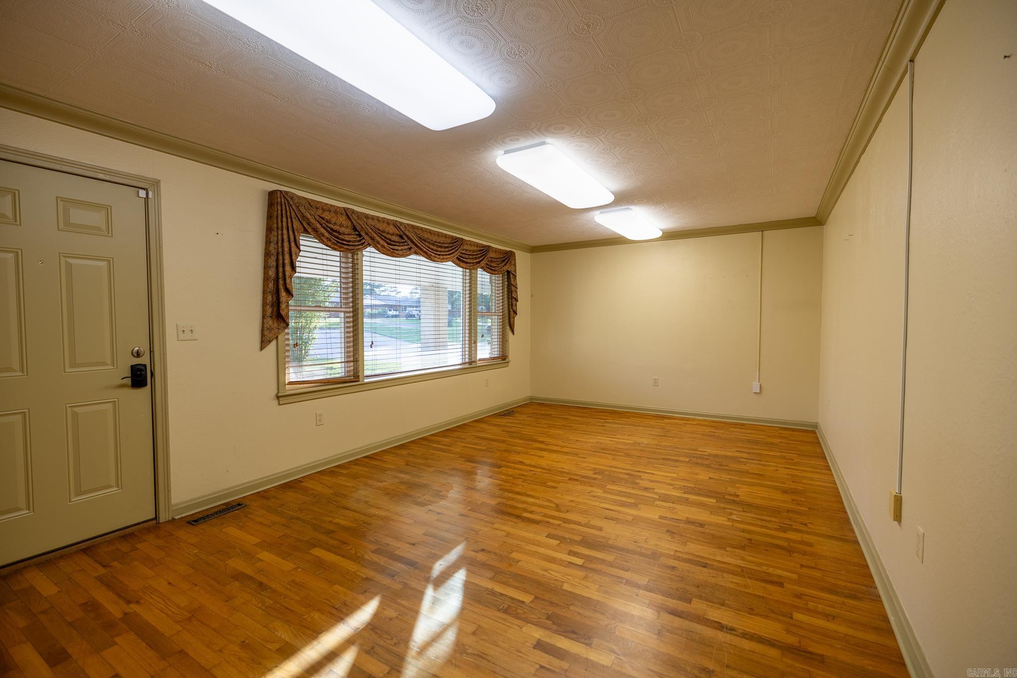 M&B PIGGOTT 2-20-8 - Residential