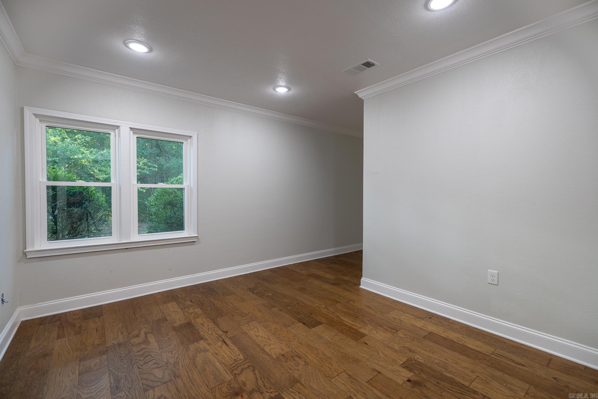 M&B PIGGOTT 2-20-8 - Residential
