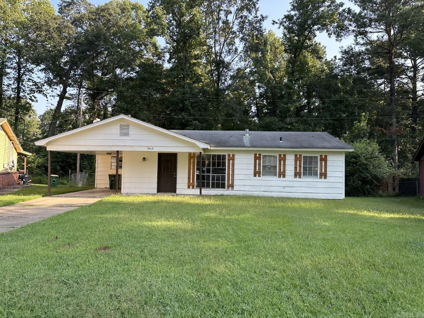 MULTIPLE OFFERS RECEIVED, HIGHEST & BEST DUE BY 10/5/32 AT 12PM.  AGENTS PLEASE GO READ confidential agent remarks for additional information and showing instructions.  Don't miss out on this great 3 bedroom 1.5 bath, kitchen/dining combo, laundry connections, fenced yard, carport parking.