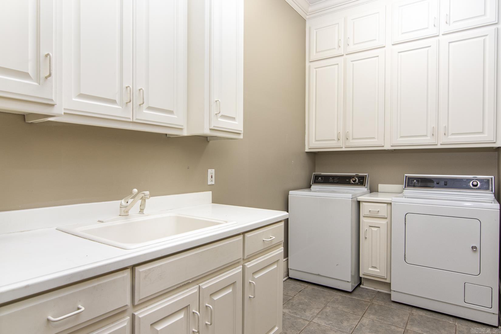 HICKORY CREEK - Residential