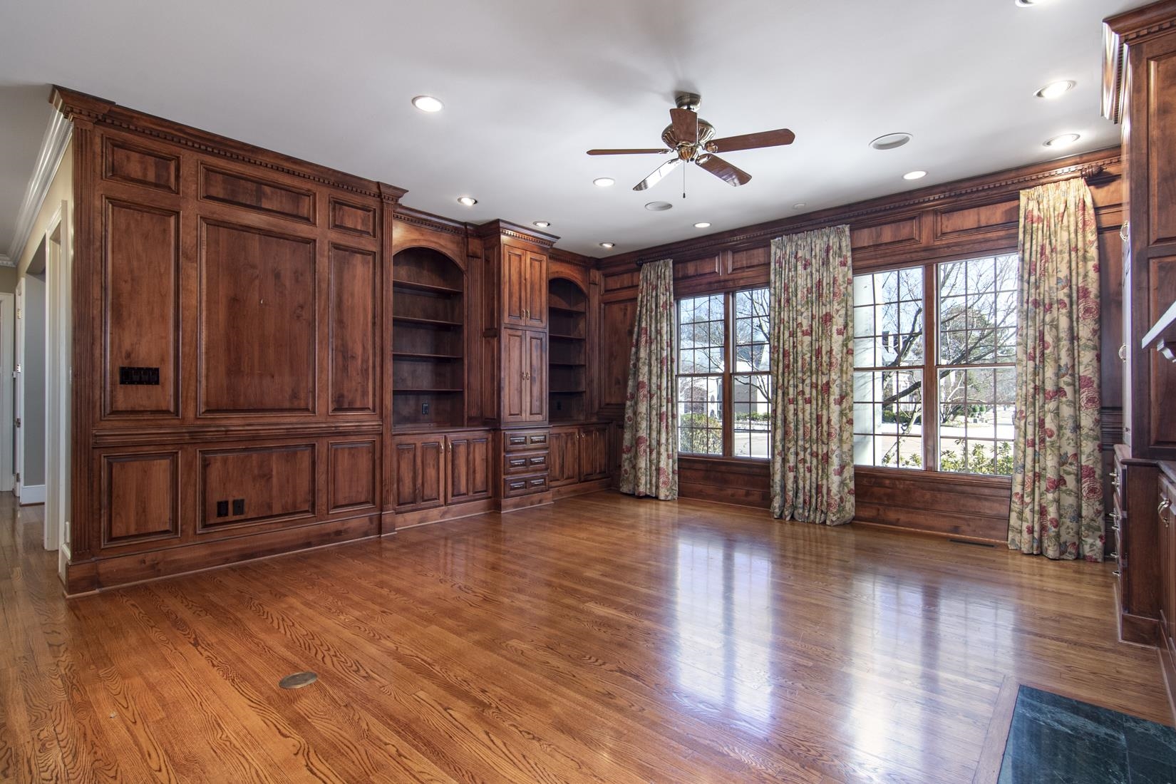 HICKORY CREEK - Residential