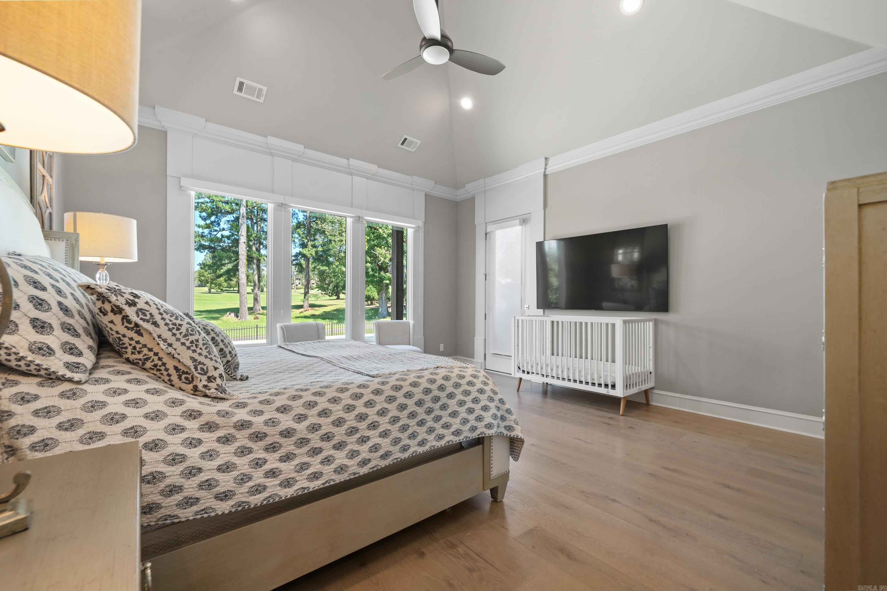 ARLINGTON PARK - Residential