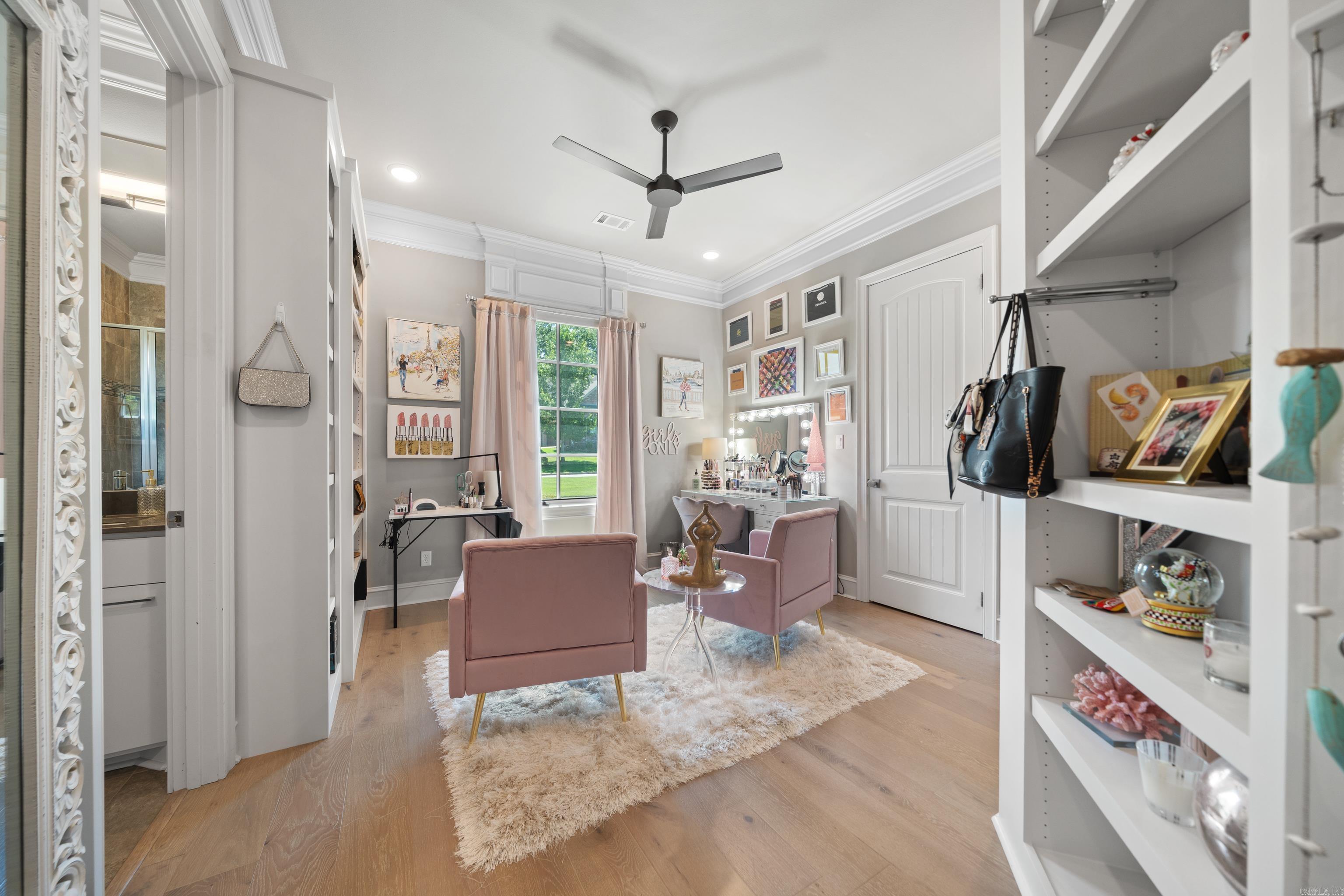ARLINGTON PARK - Residential