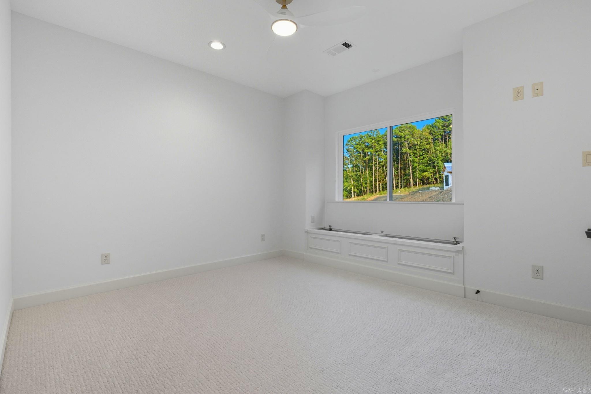 CHENAL VALLEY ABINGTON COURT - Residential