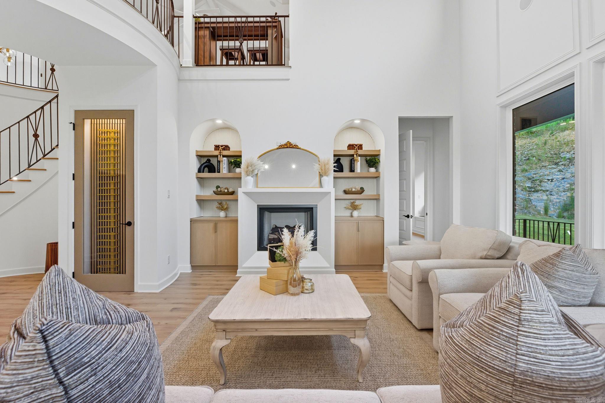 CHENAL VALLEY ABINGTON COURT - Residential