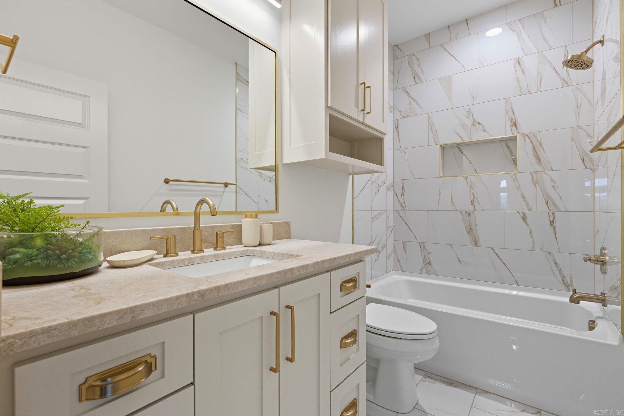 CHENAL VALLEY ABINGTON COURT - Residential