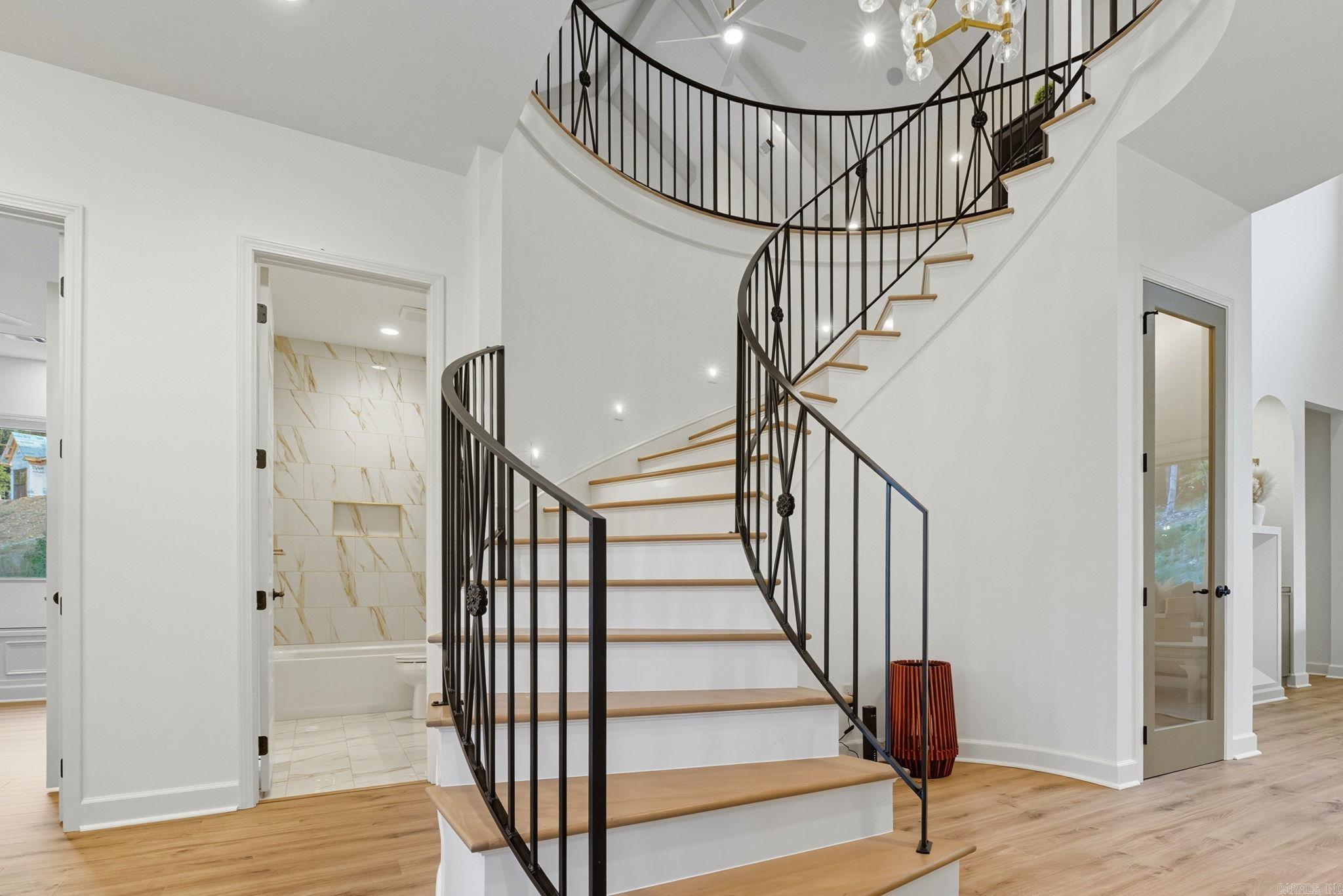 CHENAL VALLEY ABINGTON COURT - Residential
