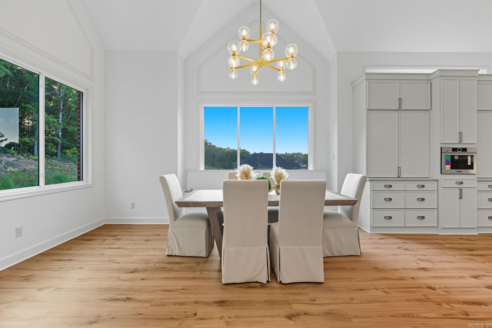 CHENAL VALLEY ABINGTON COURT - Residential