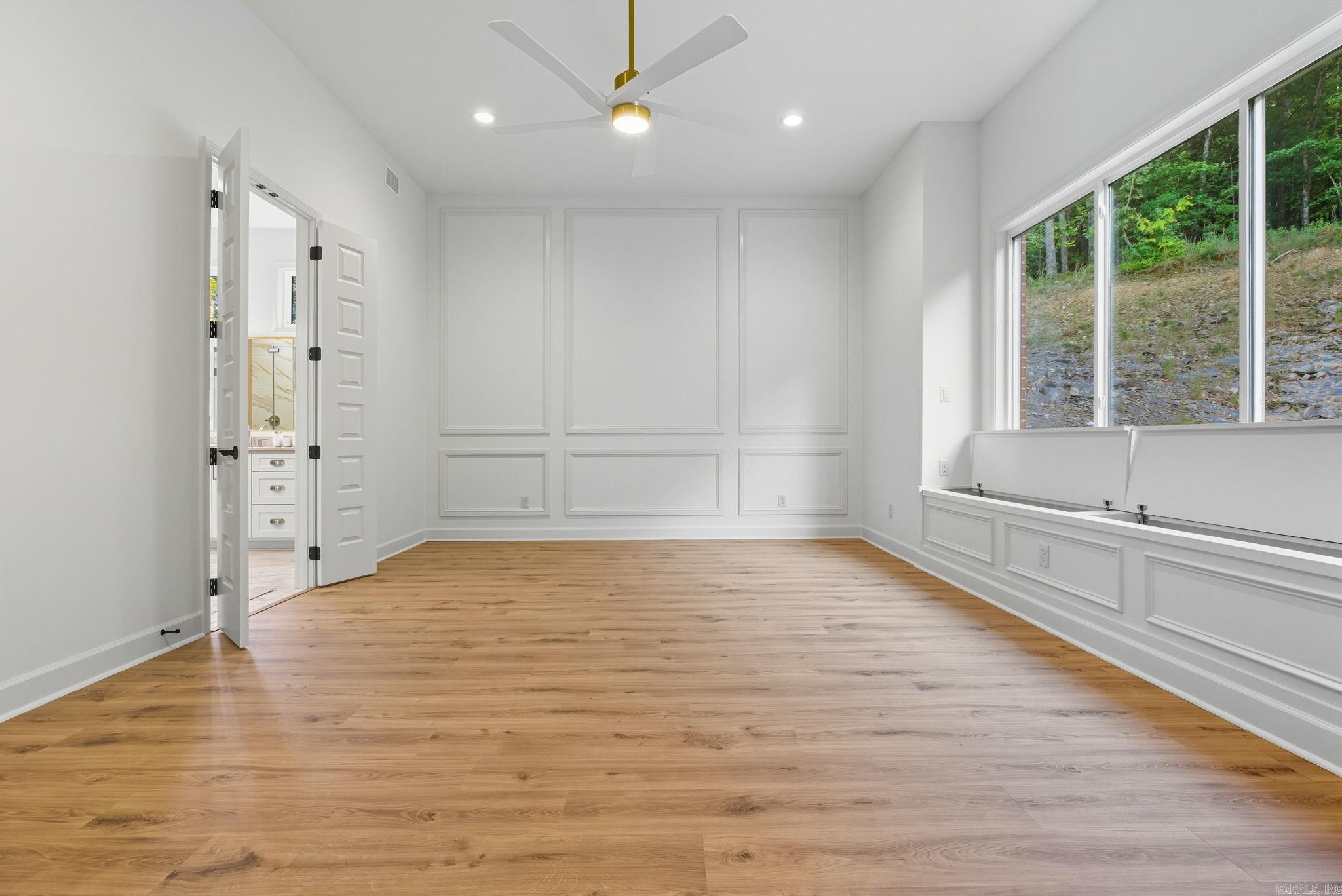 CHENAL VALLEY ABINGTON COURT - Residential