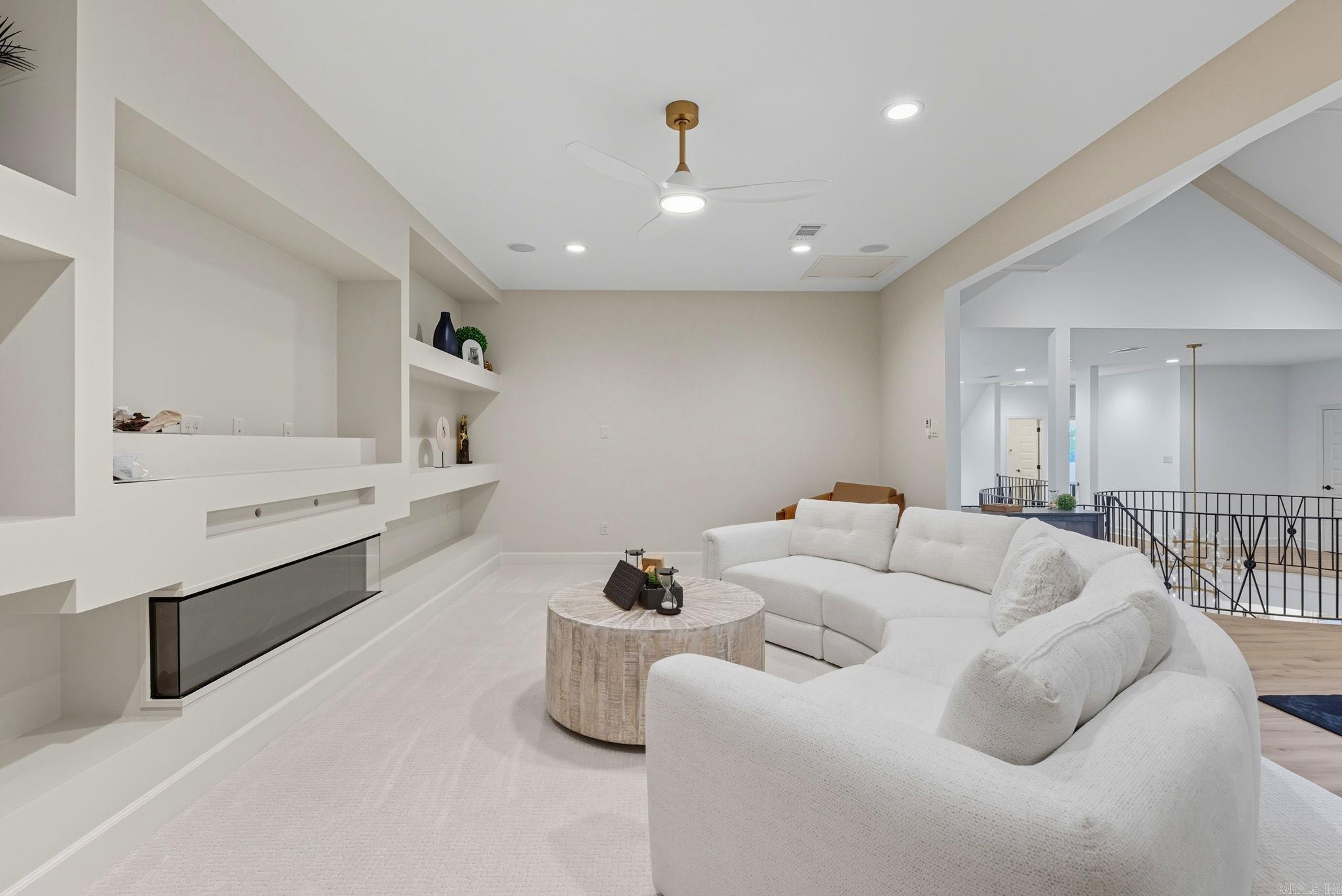 CHENAL VALLEY ABINGTON COURT - Residential