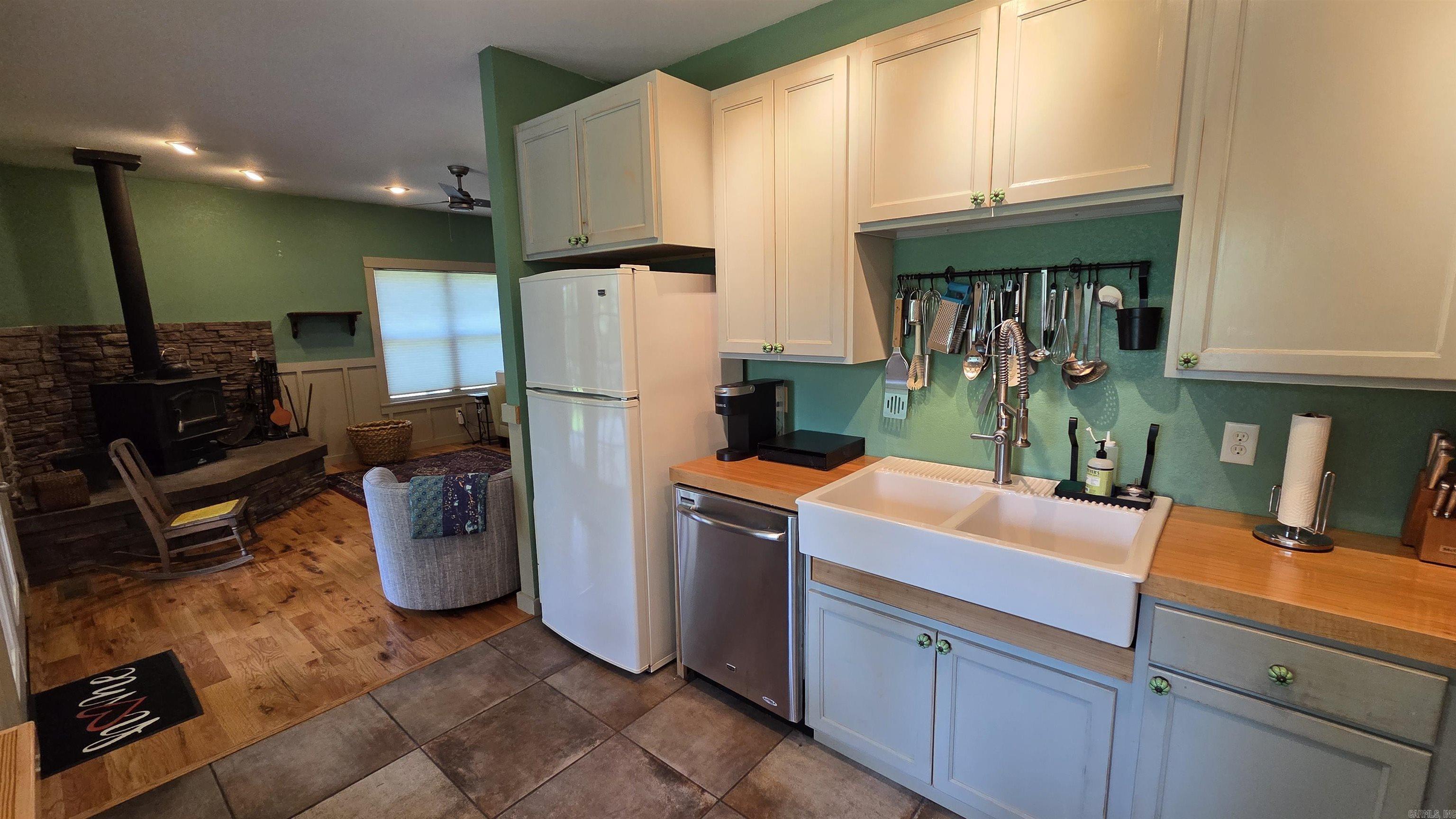 Watersedge Estates - Residential