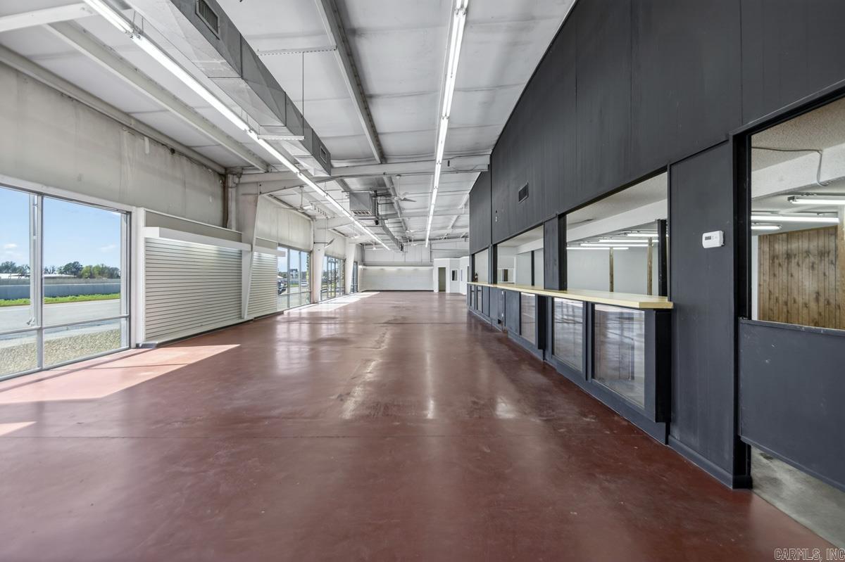 Troutt - Commercial Sale