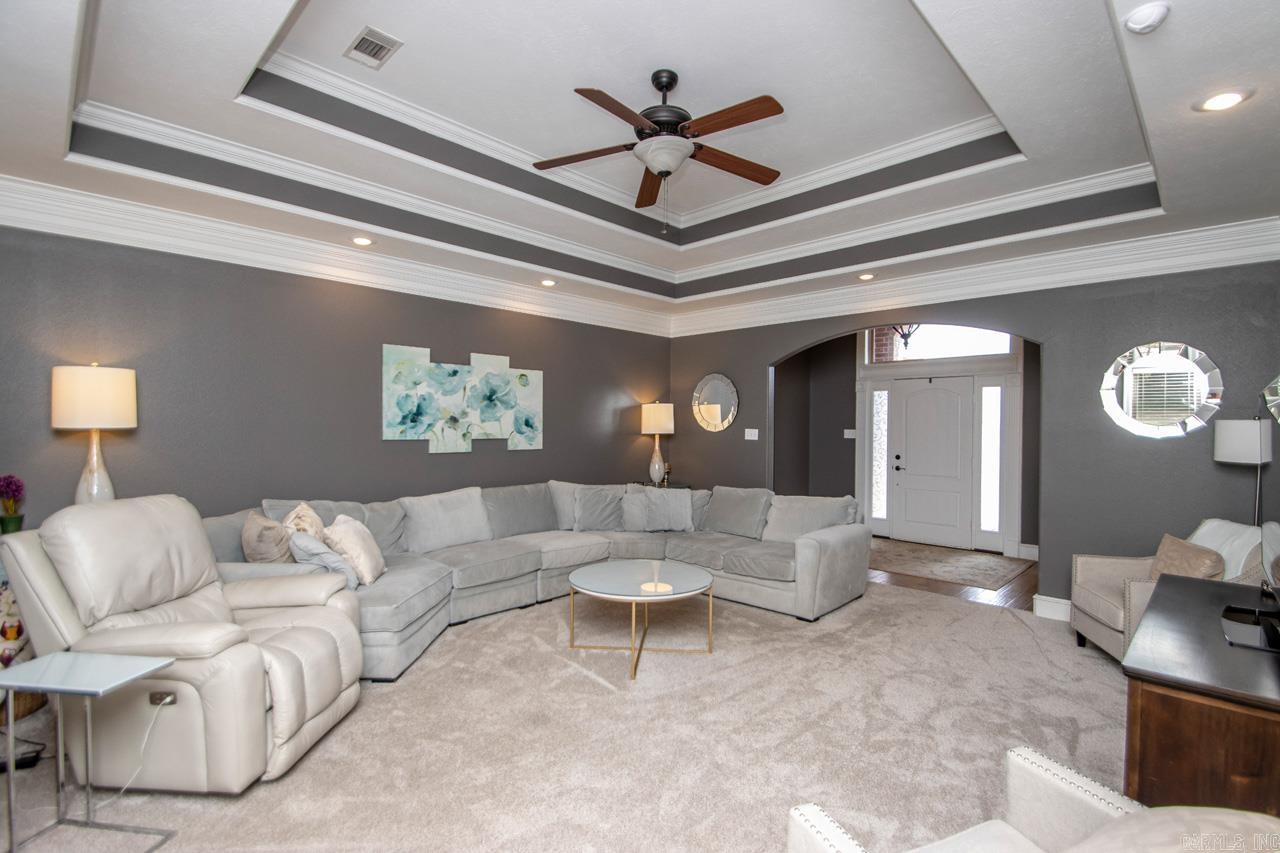 SHADOW VALLEY - Residential