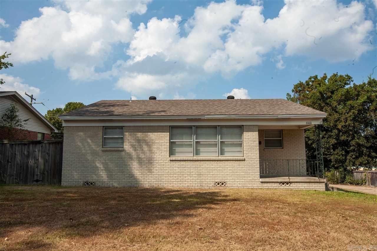 Come check it out this 3Bd/1.5 ba home in Little Rock . Recently updated throughout entire house ! This a must see ! Great Location close to shopping and dining !   Move in ready !