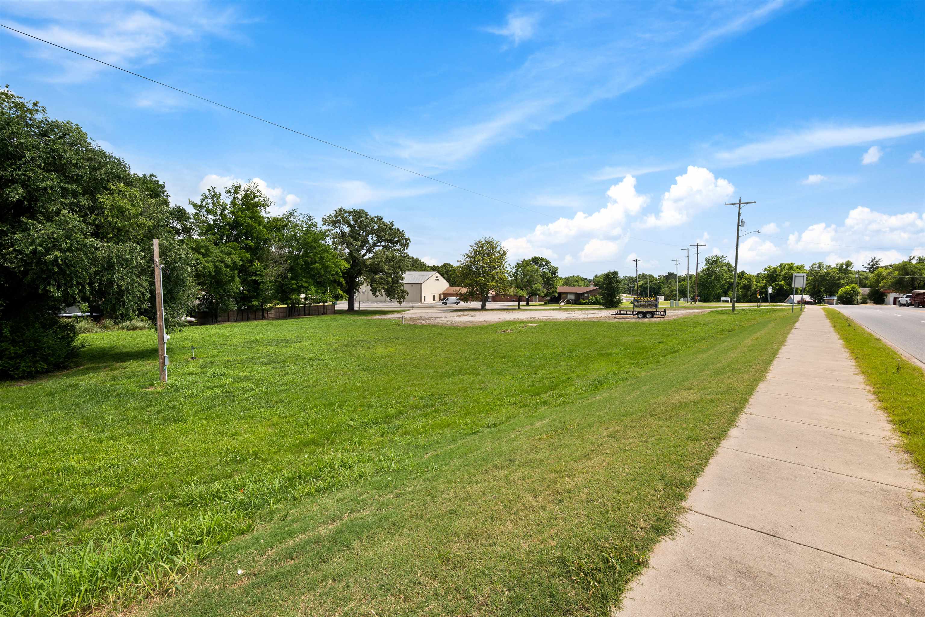 Ash Flat - Commercial Sale