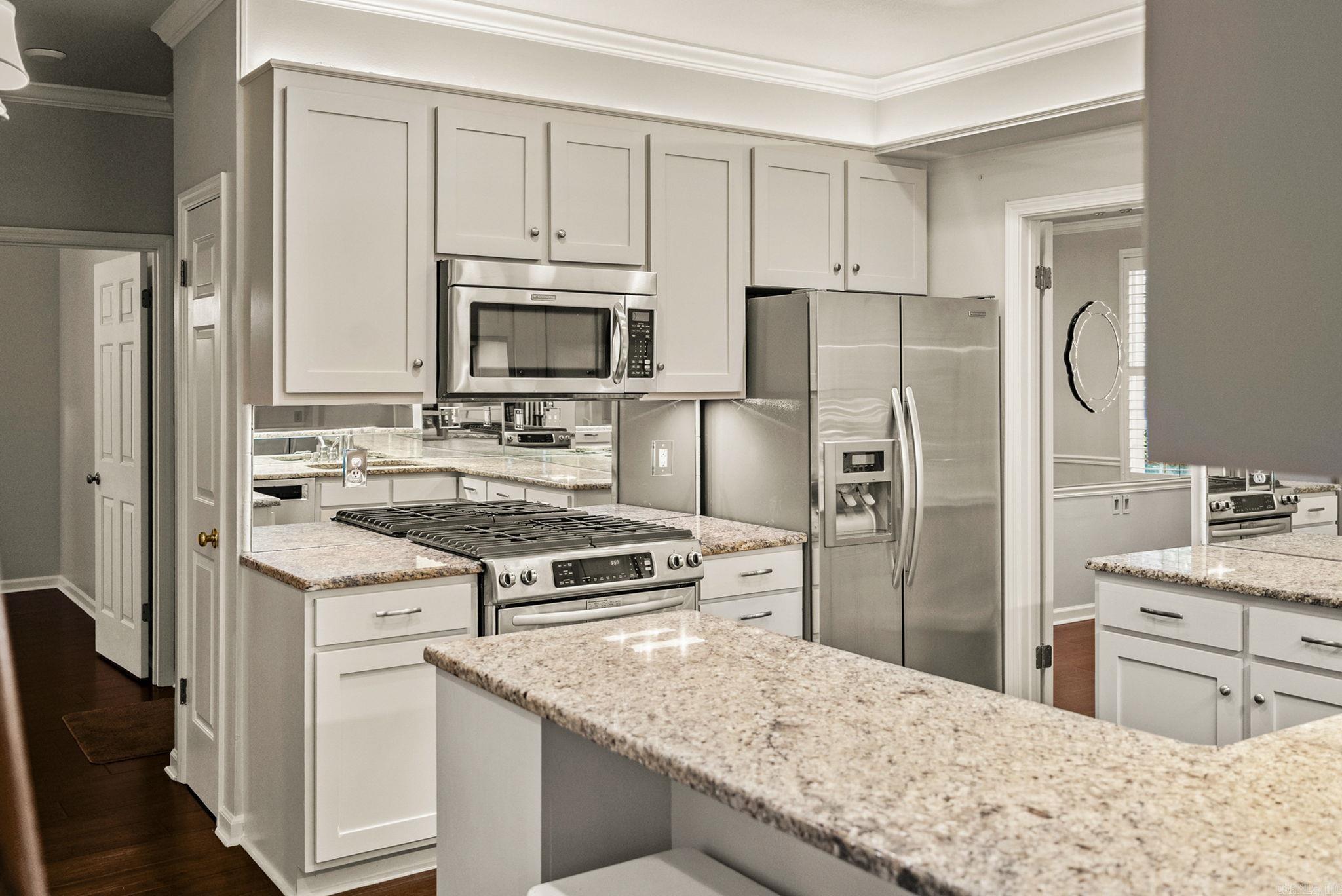 Sheraton Court Townhomes - Residential