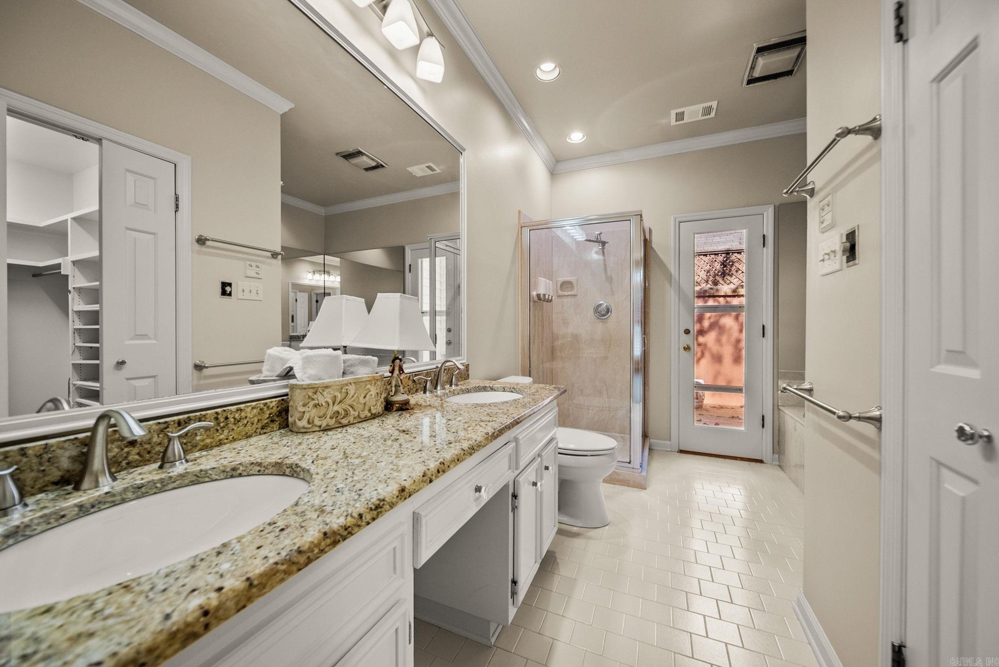 Sheraton Court Townhomes - Residential