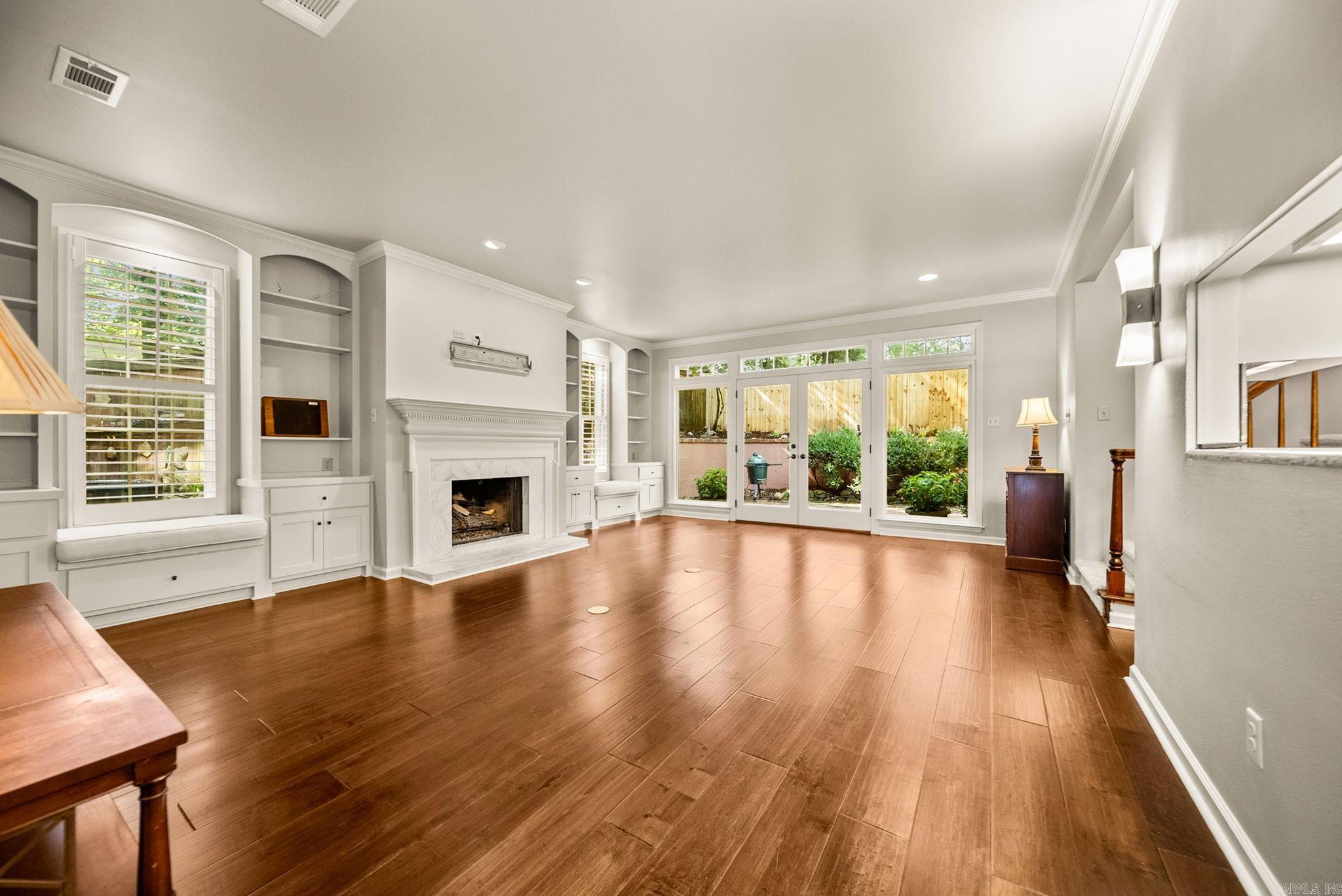 Sheraton Court Townhomes - Residential